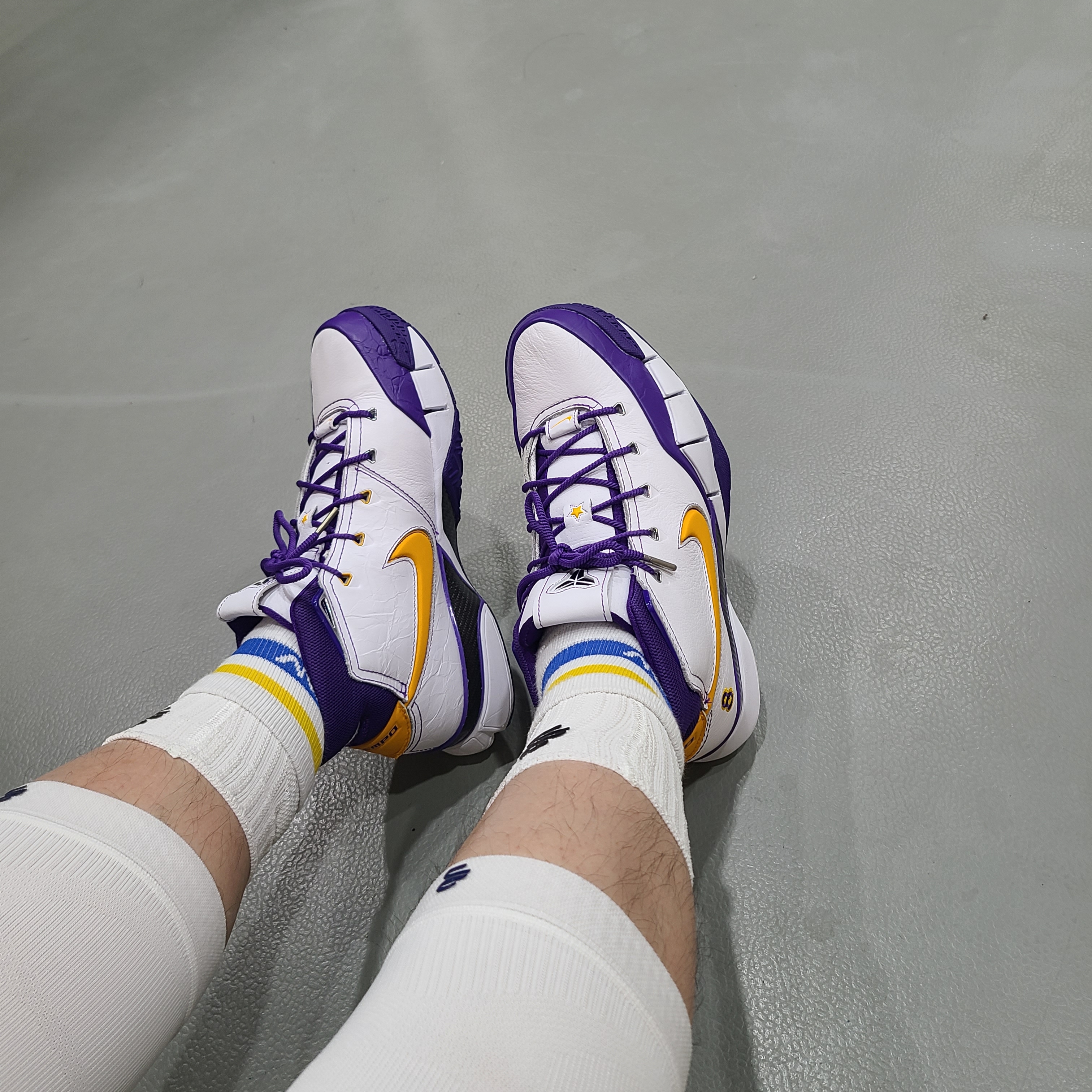 Nike Kobe 1 Protro Final Seconds 착용 스타일