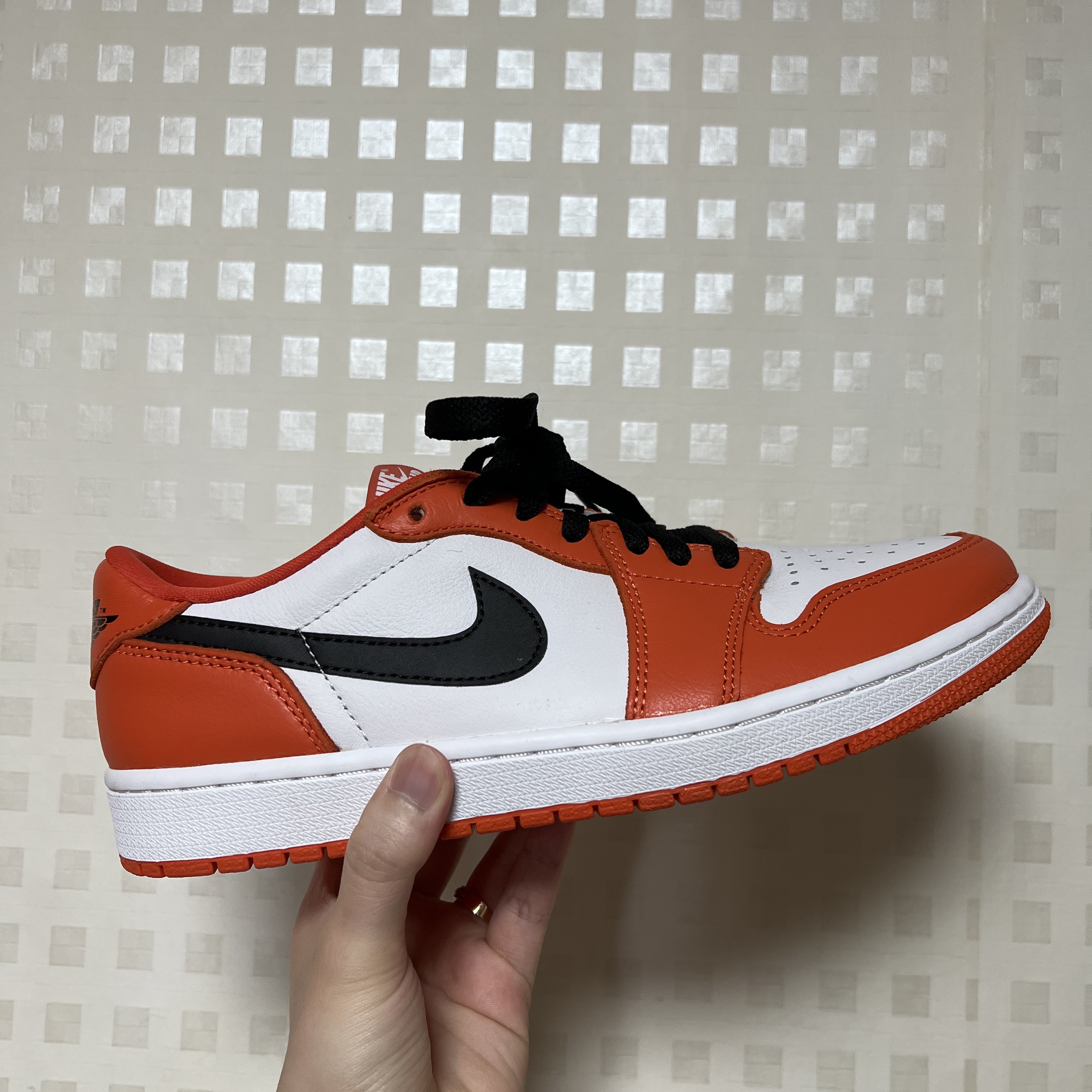 Jordan 1 Low OG Starfish 착용 스타일