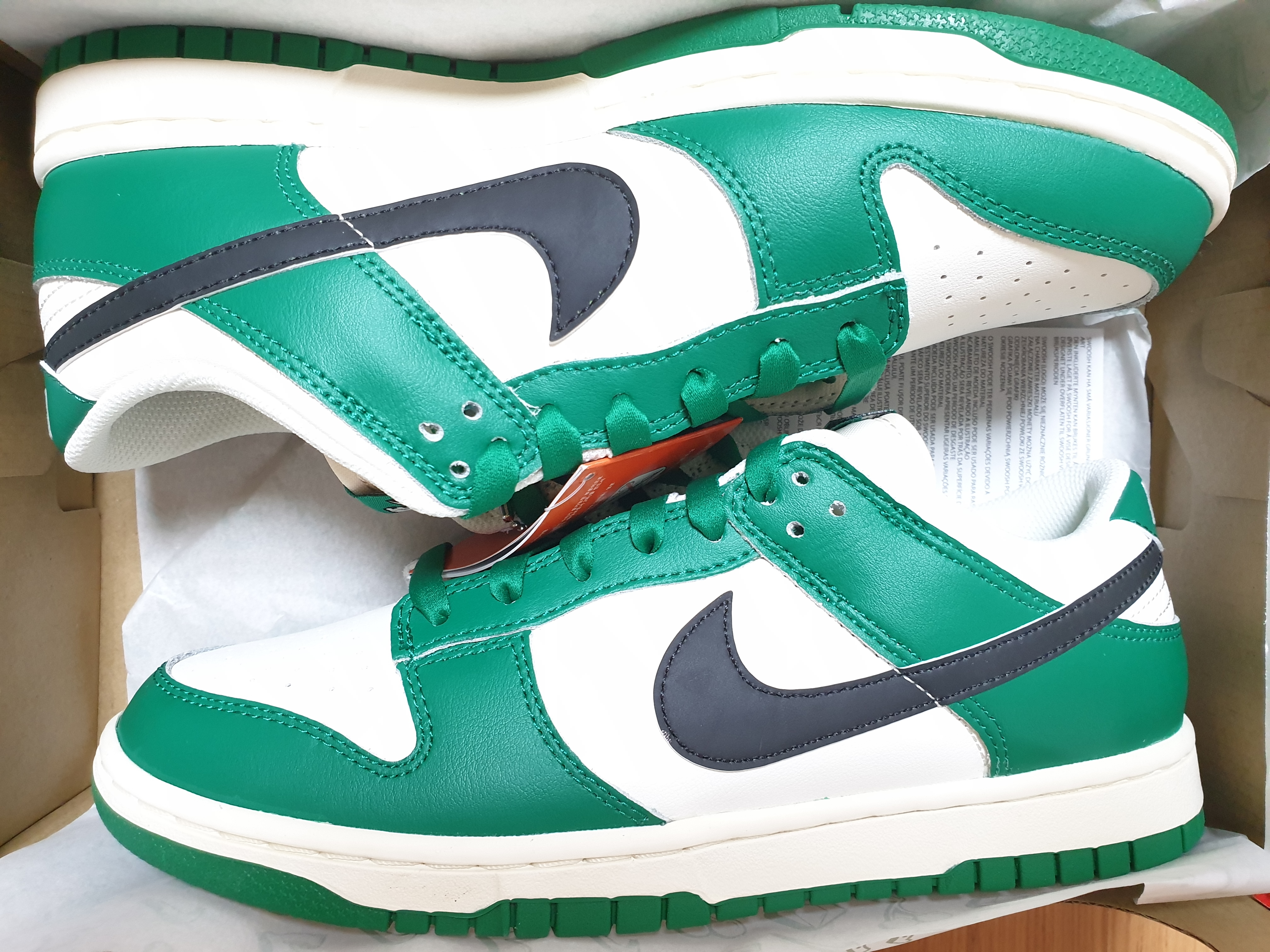 Nike Dunk Low Retro SE Jackpot Malachite 착용 스타일 - 1