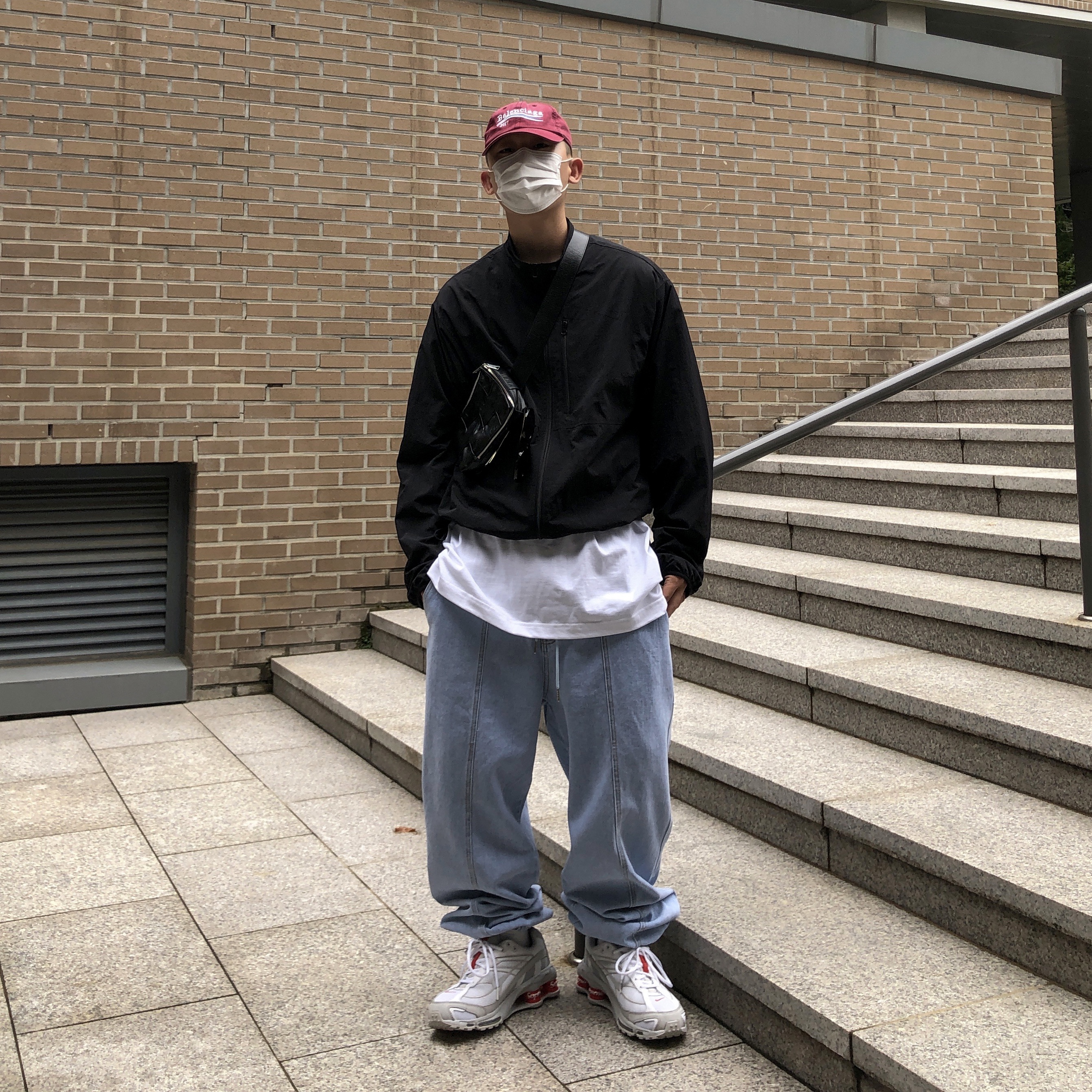 Nike x Supreme Shox Ride 2 SP White 착용 스타일 - 3