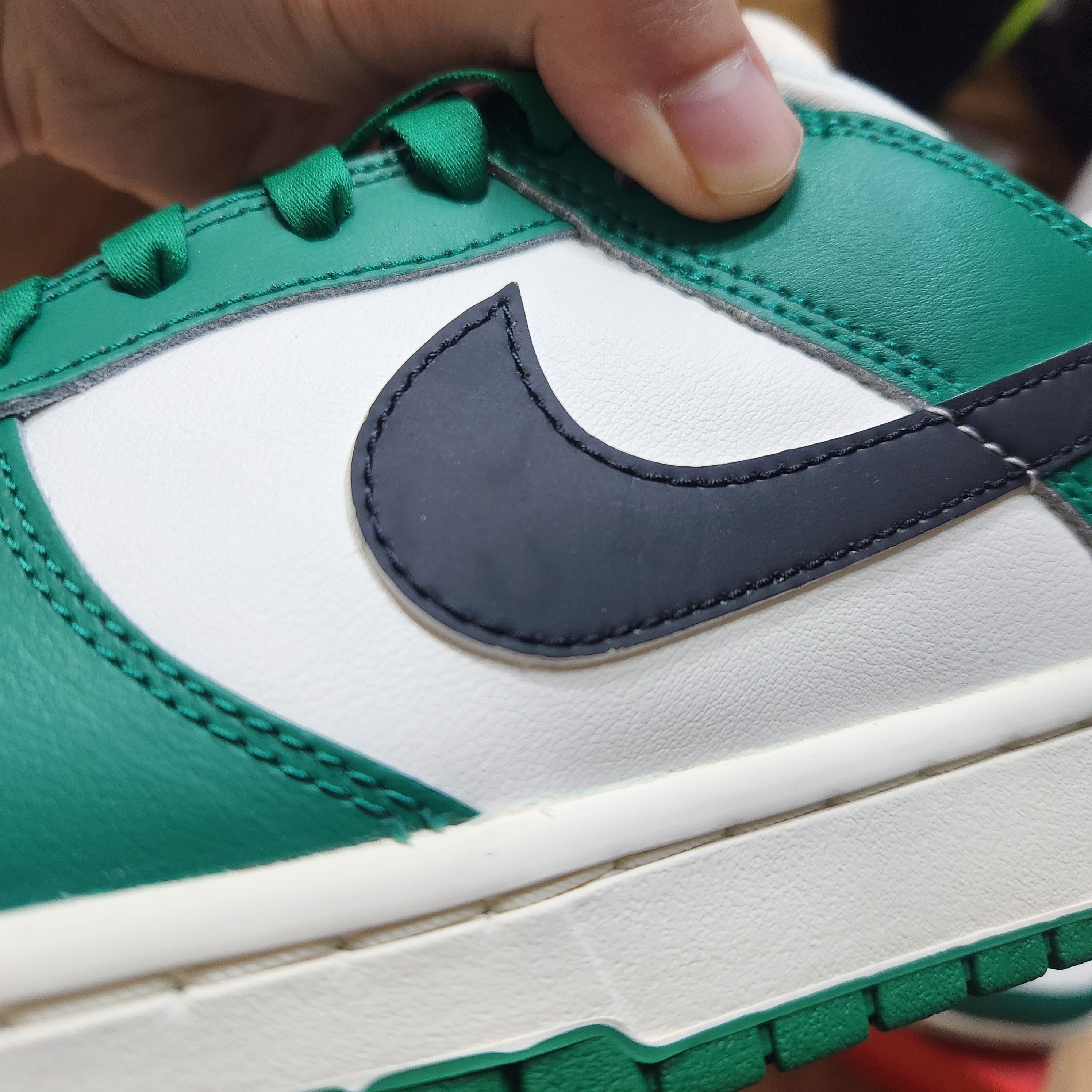 Nike Dunk Low Retro SE Jackpot Malachite 착용 스타일 - 1