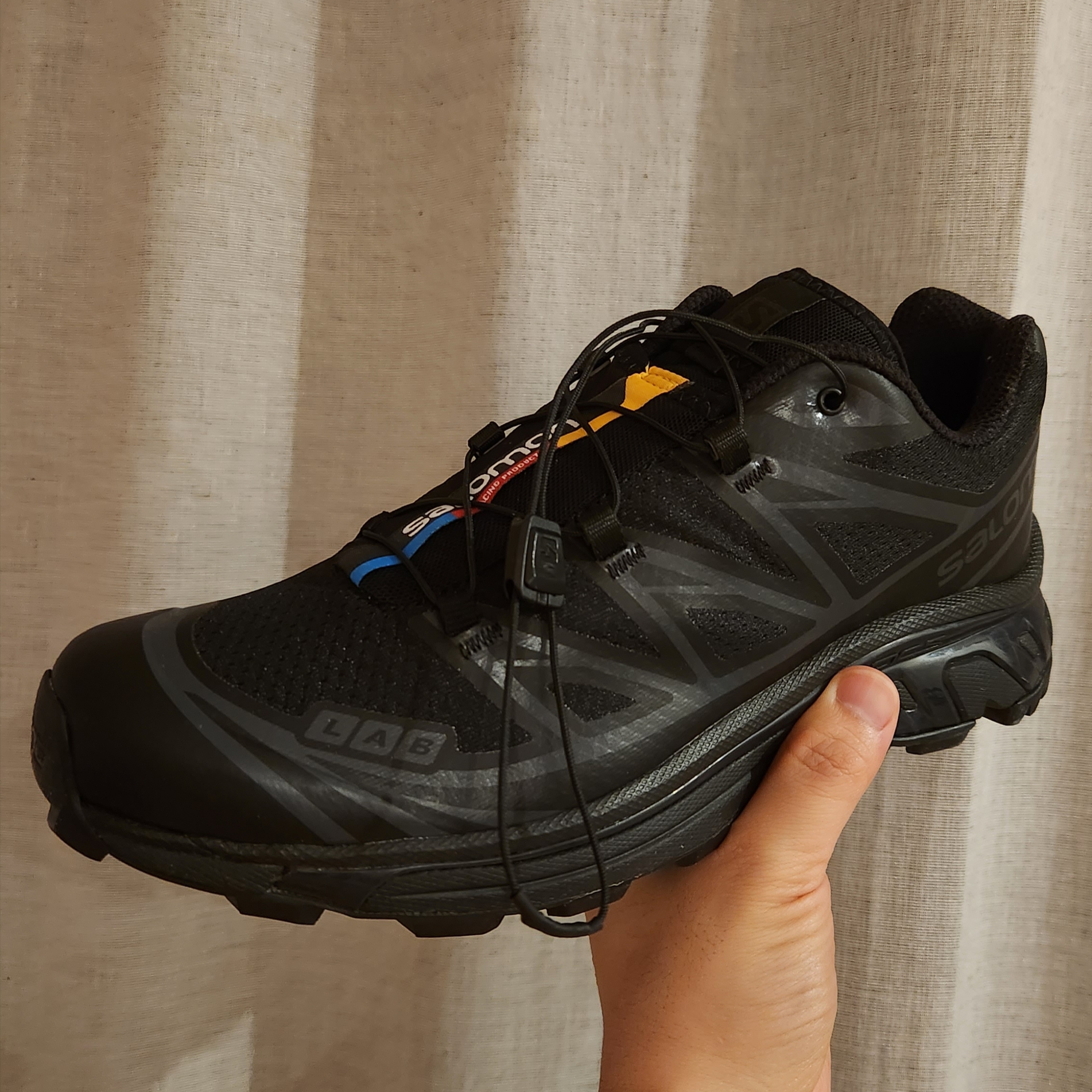 Salomon XT-6 ADV Black 착용 스타일
