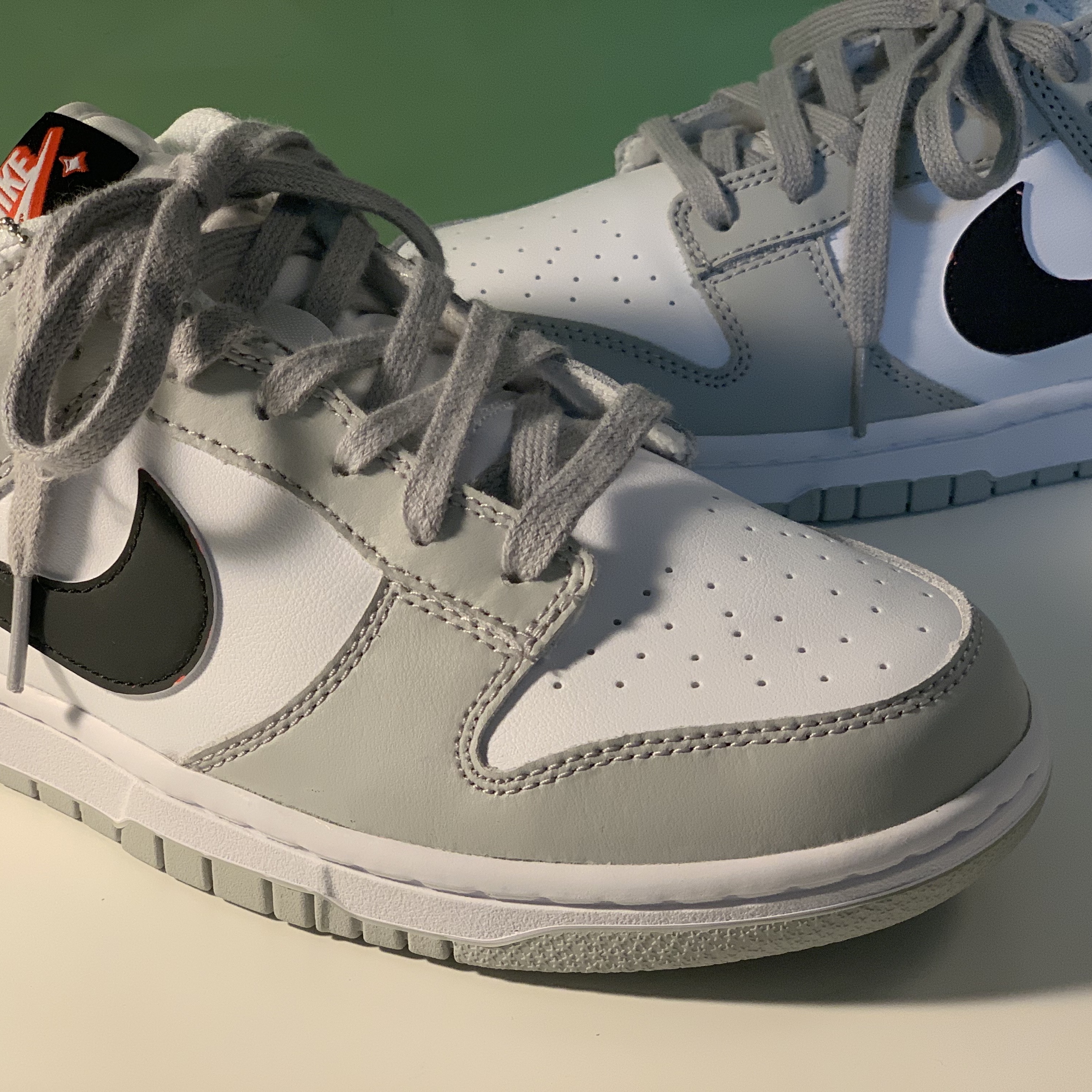 Nike Dunk Low Retro SE Jackpot Grey Fog 착용 스타일 - 2