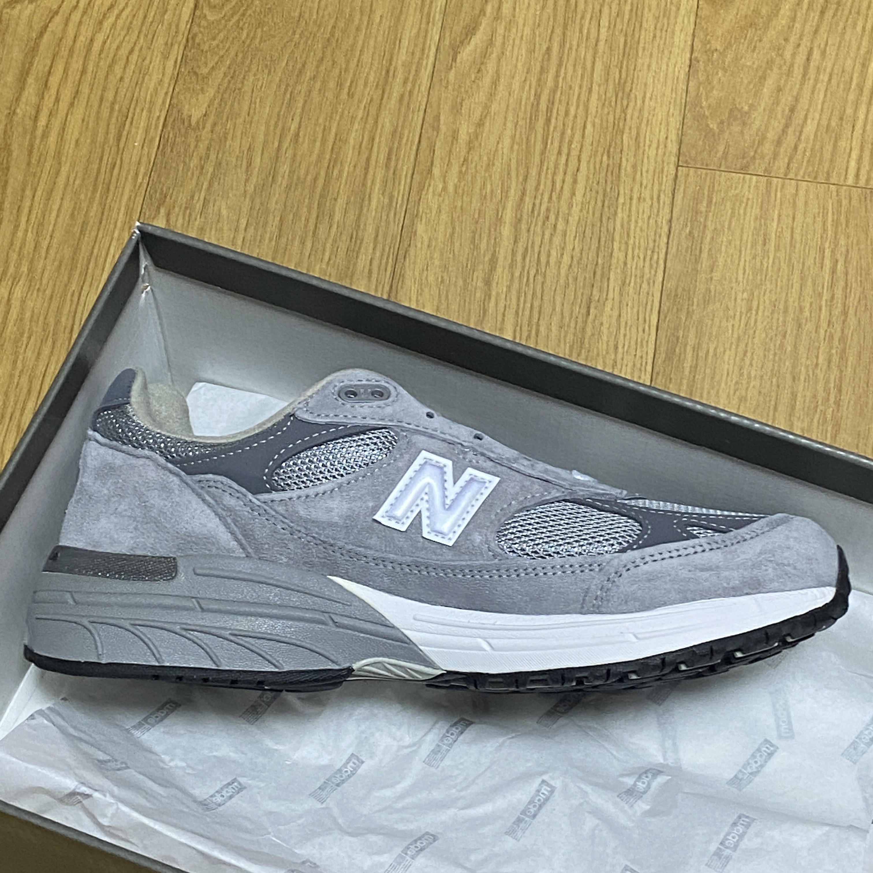 (W) New Balance 993 Made in USA Grey - D Wide 착용 스타일