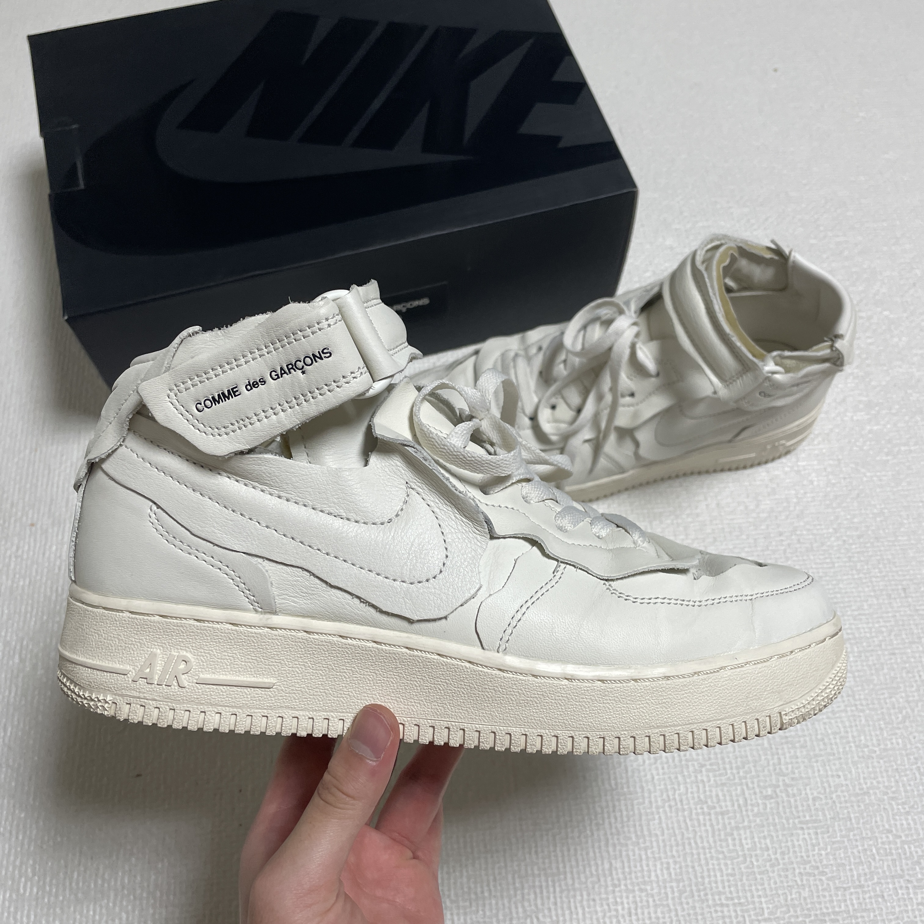 Nike x Comme des Garcons Homme Plus Air Force Mid White 착용 스타일