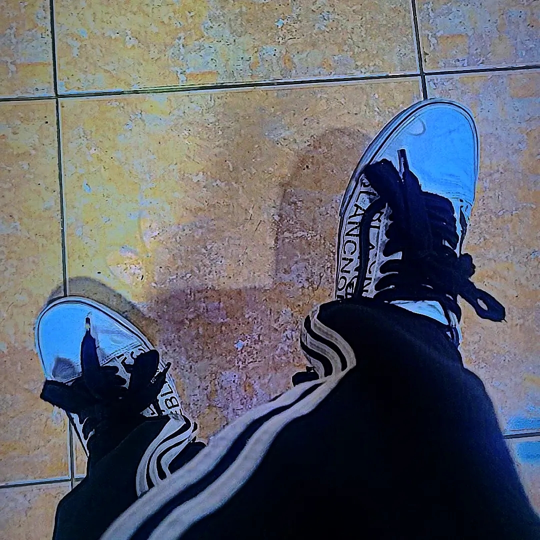 Vans Vault OG Old Skool LX Black 착용 스타일 - 1