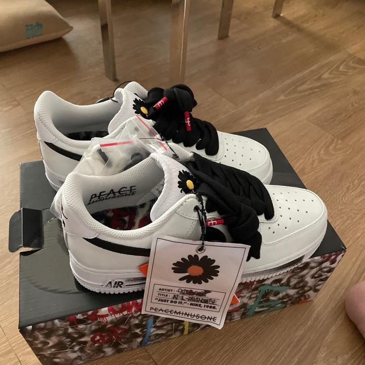 Nike x Peaceminusone Air Force 1 Low Para-Noise 2.0 착용 스타일