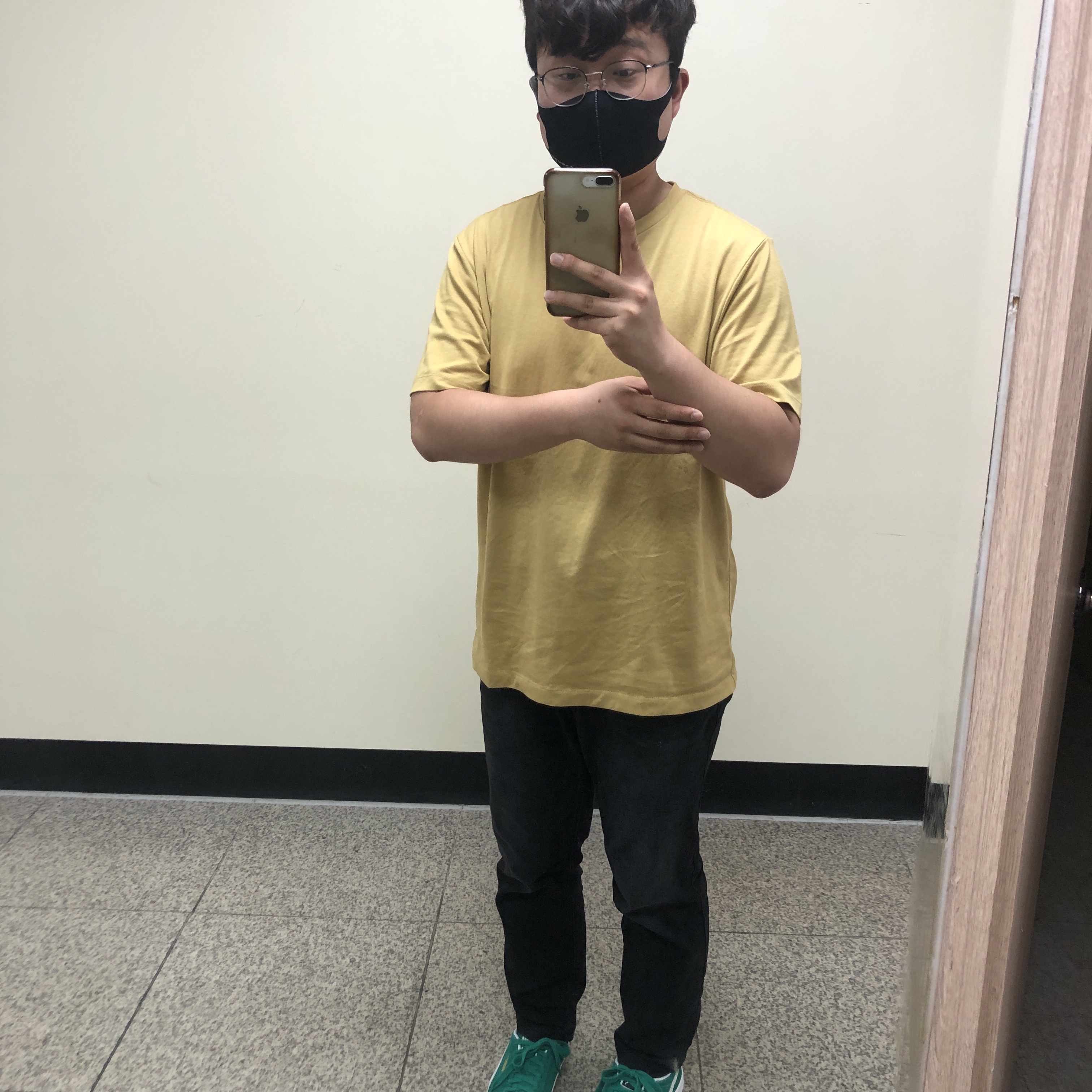 Puma Suede VTG Kelly Green 착용 스타일