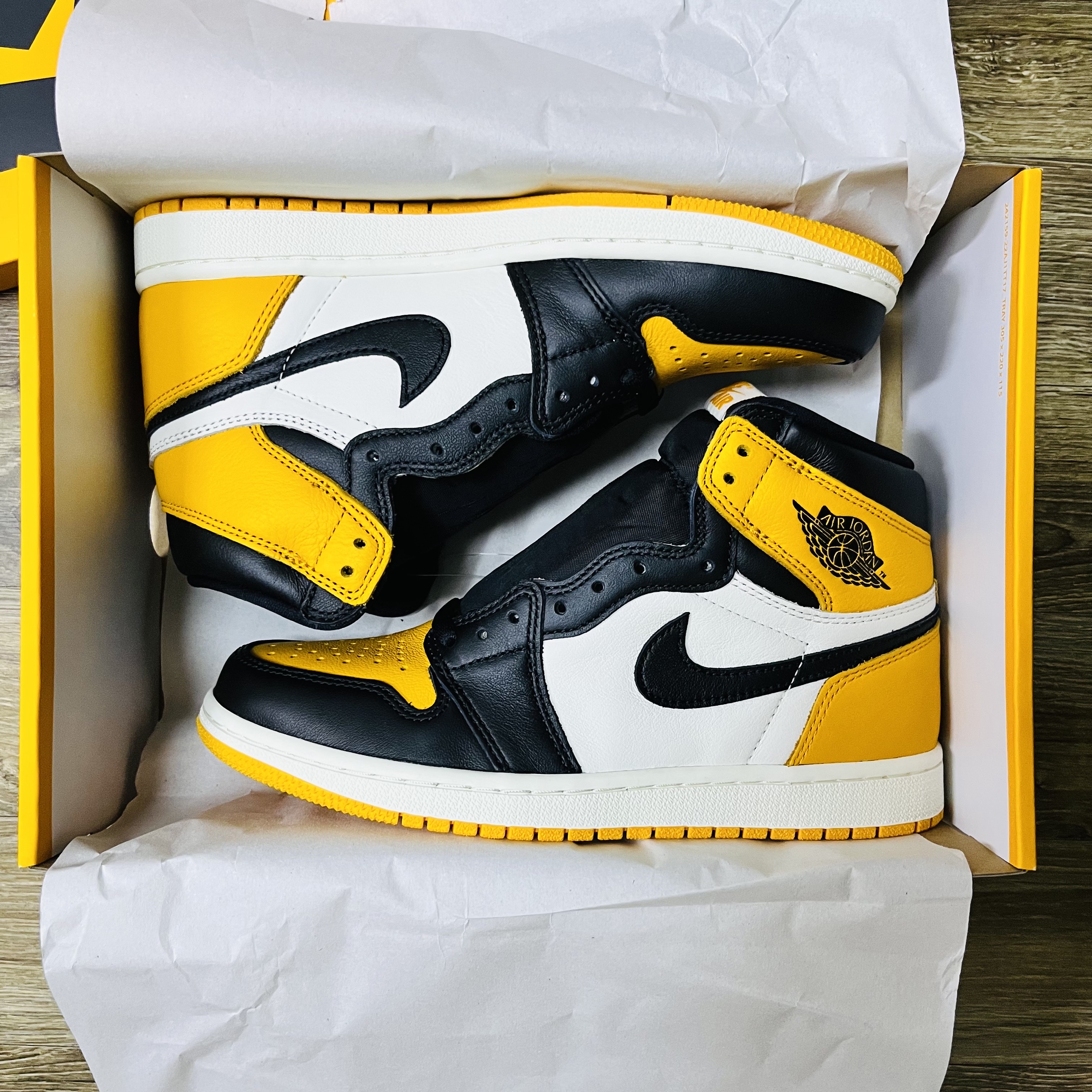 Jordan 1 Retro High OG Taxi 착용 스타일 - 3