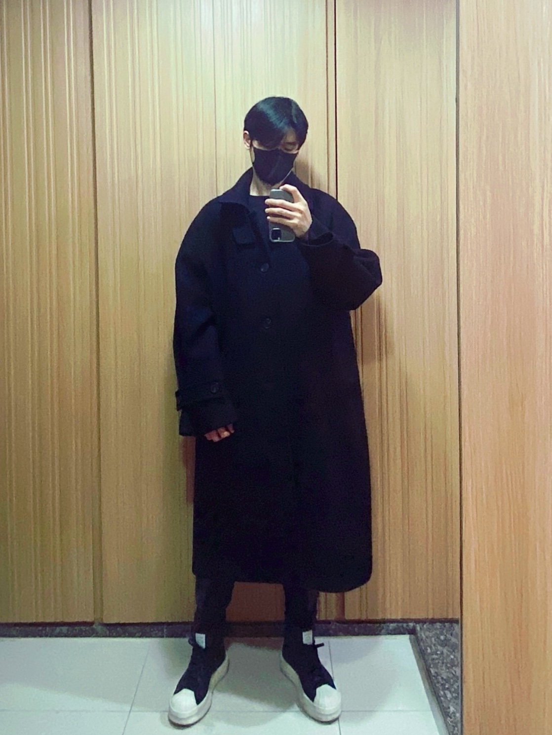 Undermycar Majanne Multi Button Oversized Wool Coat Black Oyster - 21FW 착용 스타일 - 3