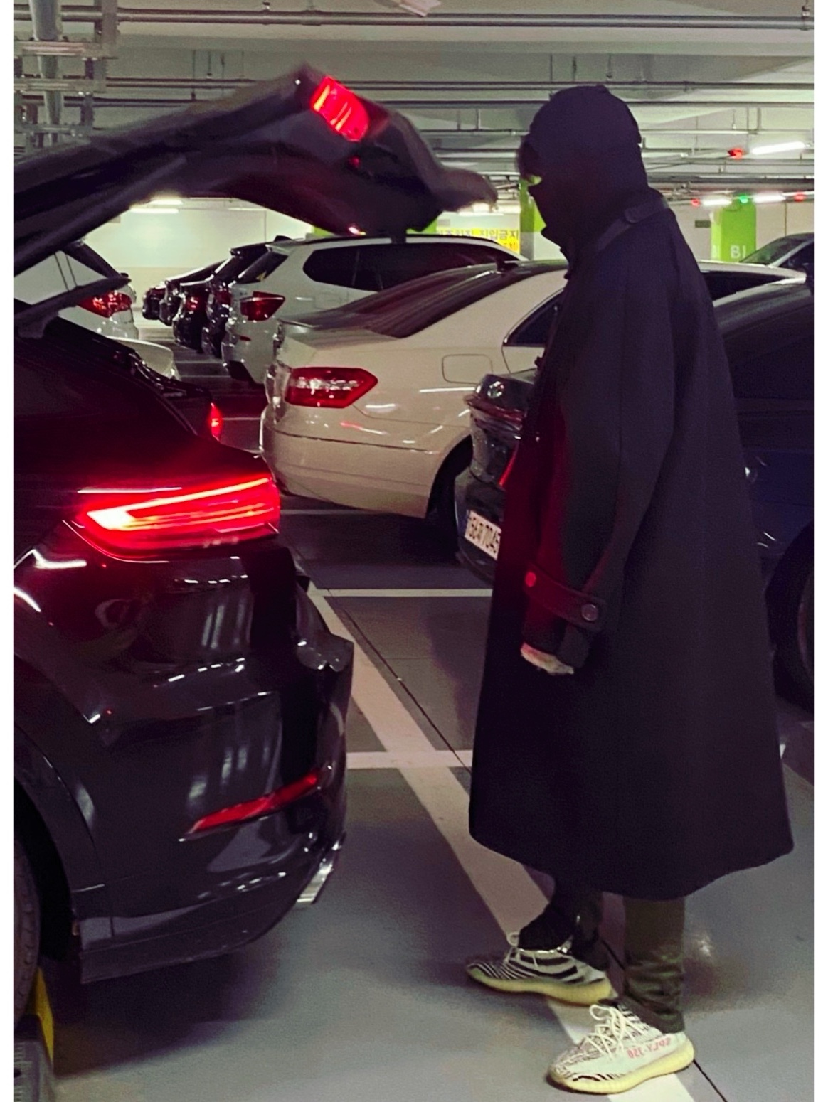 Undermycar Majanne Multi Button Oversized Wool Coat Black Oyster - 21FW 착용 스타일 - 1