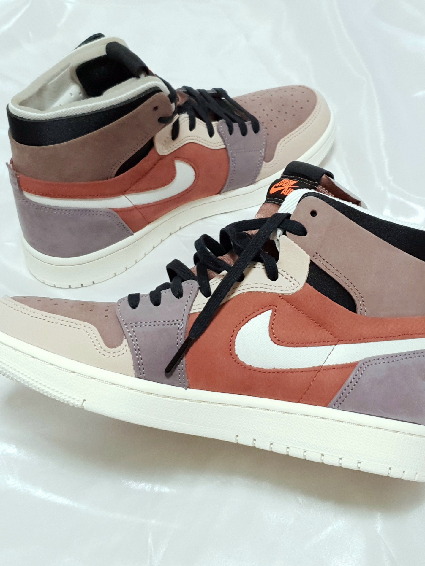 (W) Jordan 1 Zoom Air CMFT Rust 착용 스타일 - 2