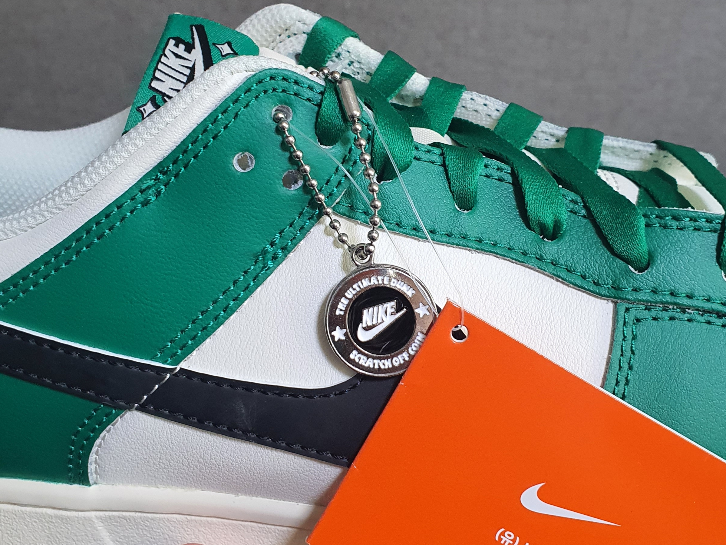 Nike Dunk Low Retro SE Jackpot Malachite 착용 스타일 - 2