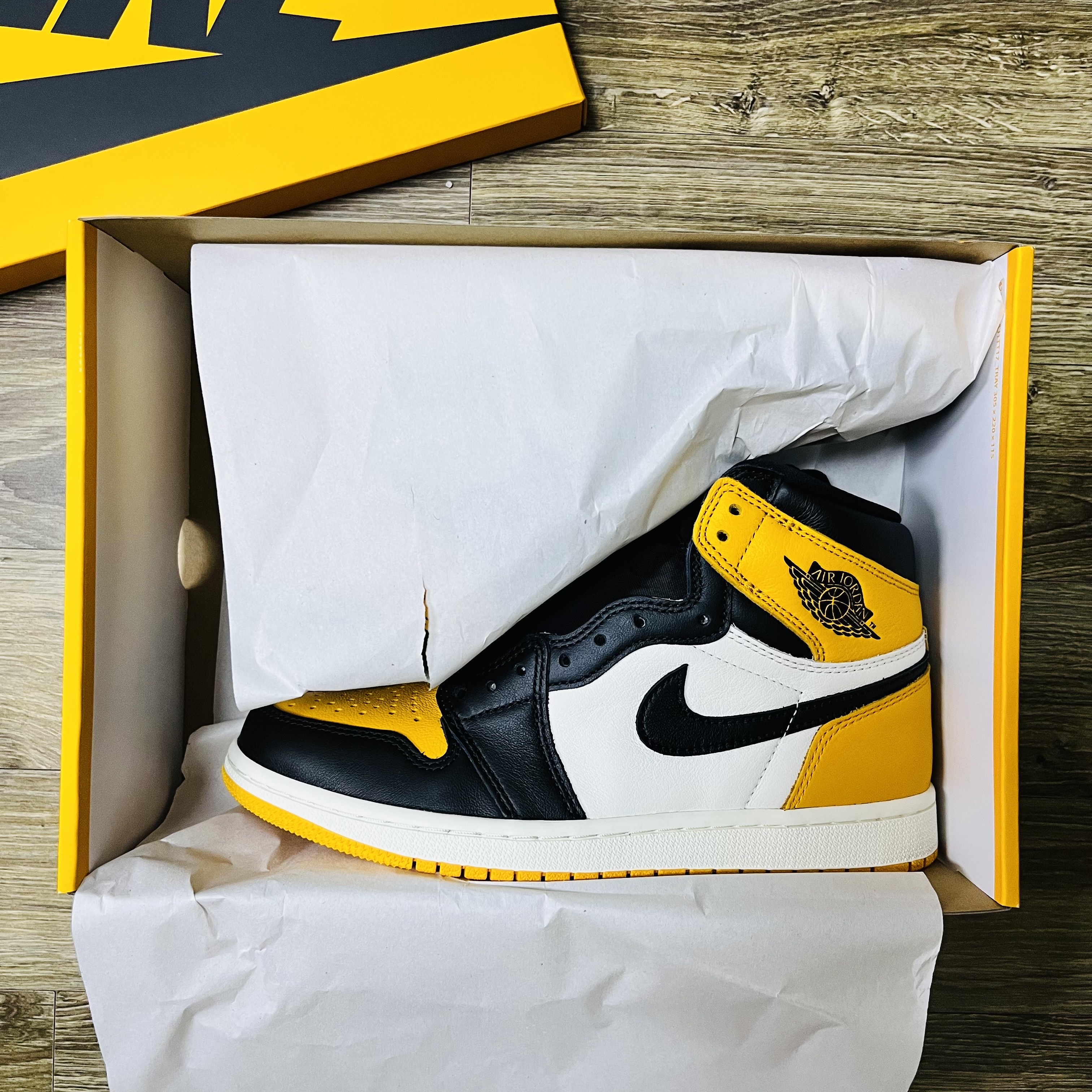 Jordan 1 Retro High OG Taxi 착용 스타일 - 4