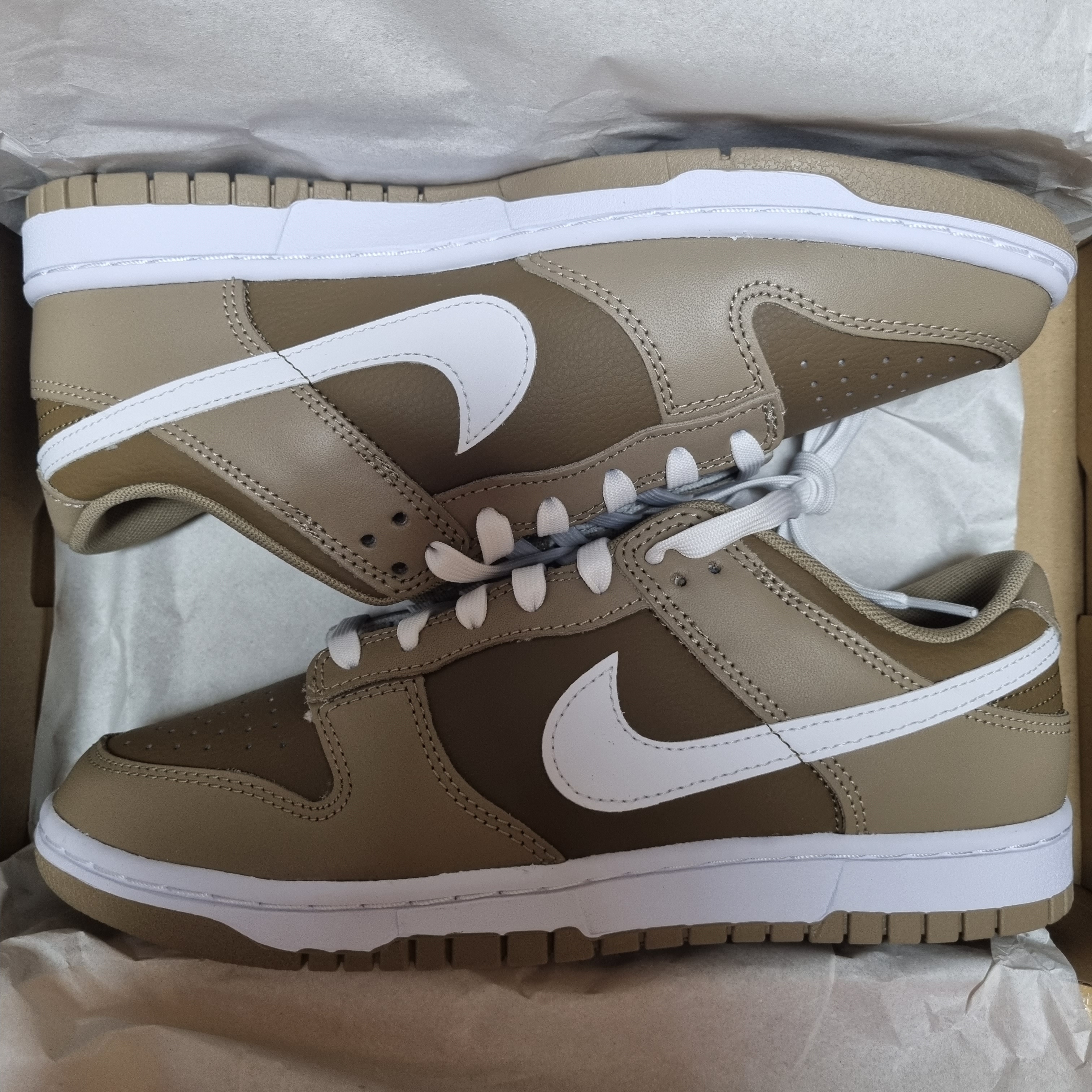 Nike Dunk Low Retro Khaki Hazel Rush 착용 스타일