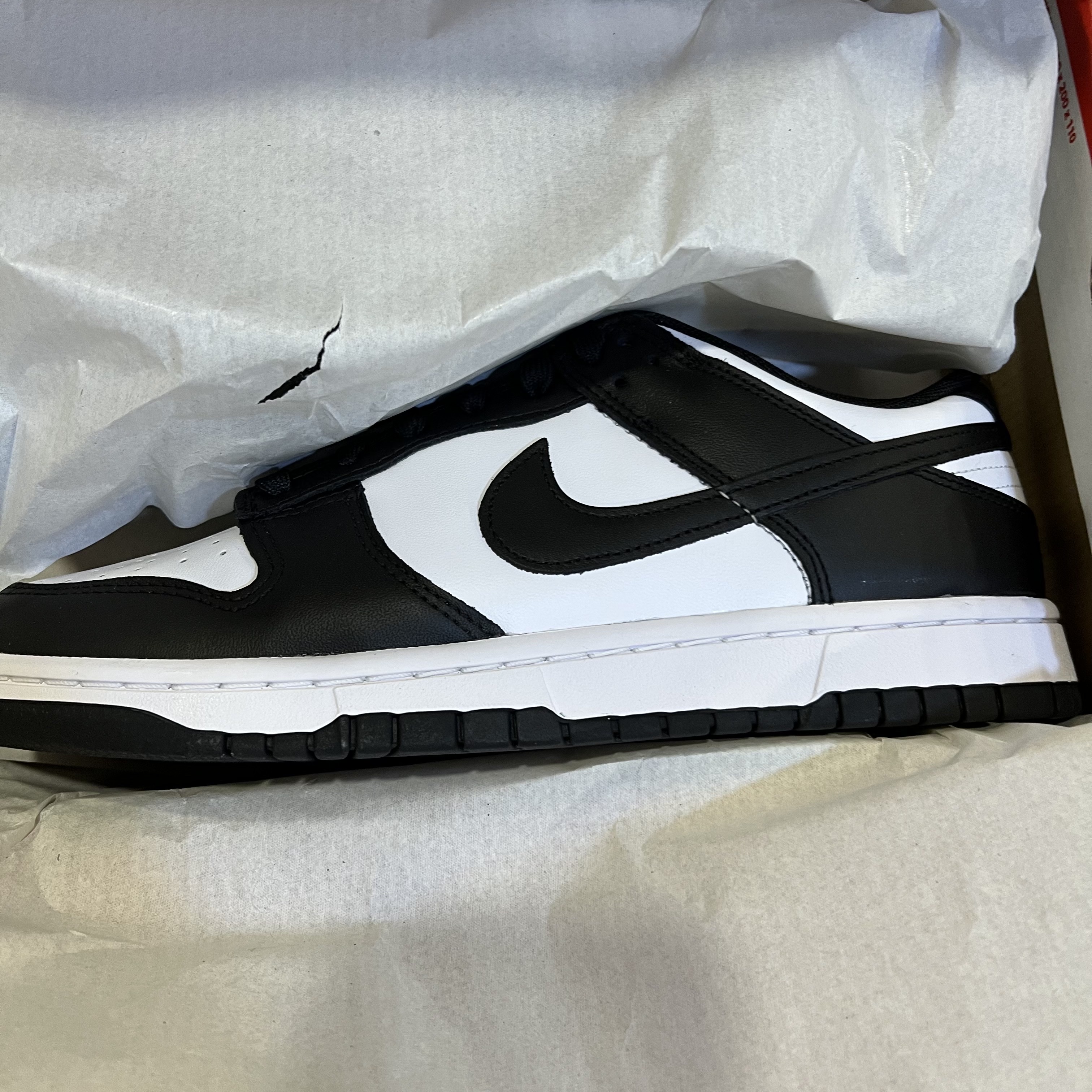Nike Dunk Low Retro Black 착용 스타일 - 2