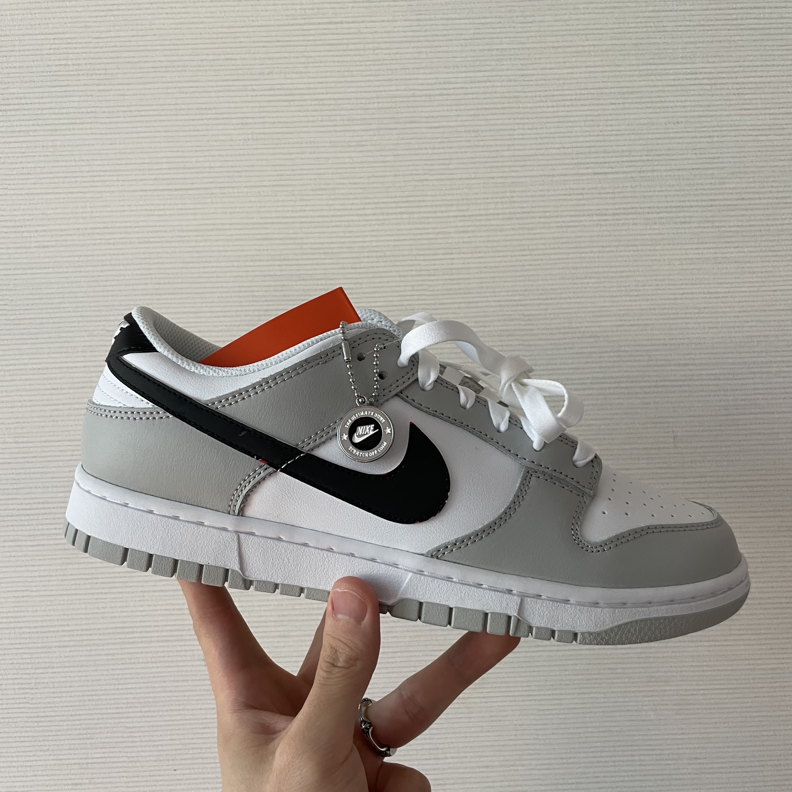 Nike Dunk Low Retro SE Jackpot Grey Fog 착용 스타일 - 2