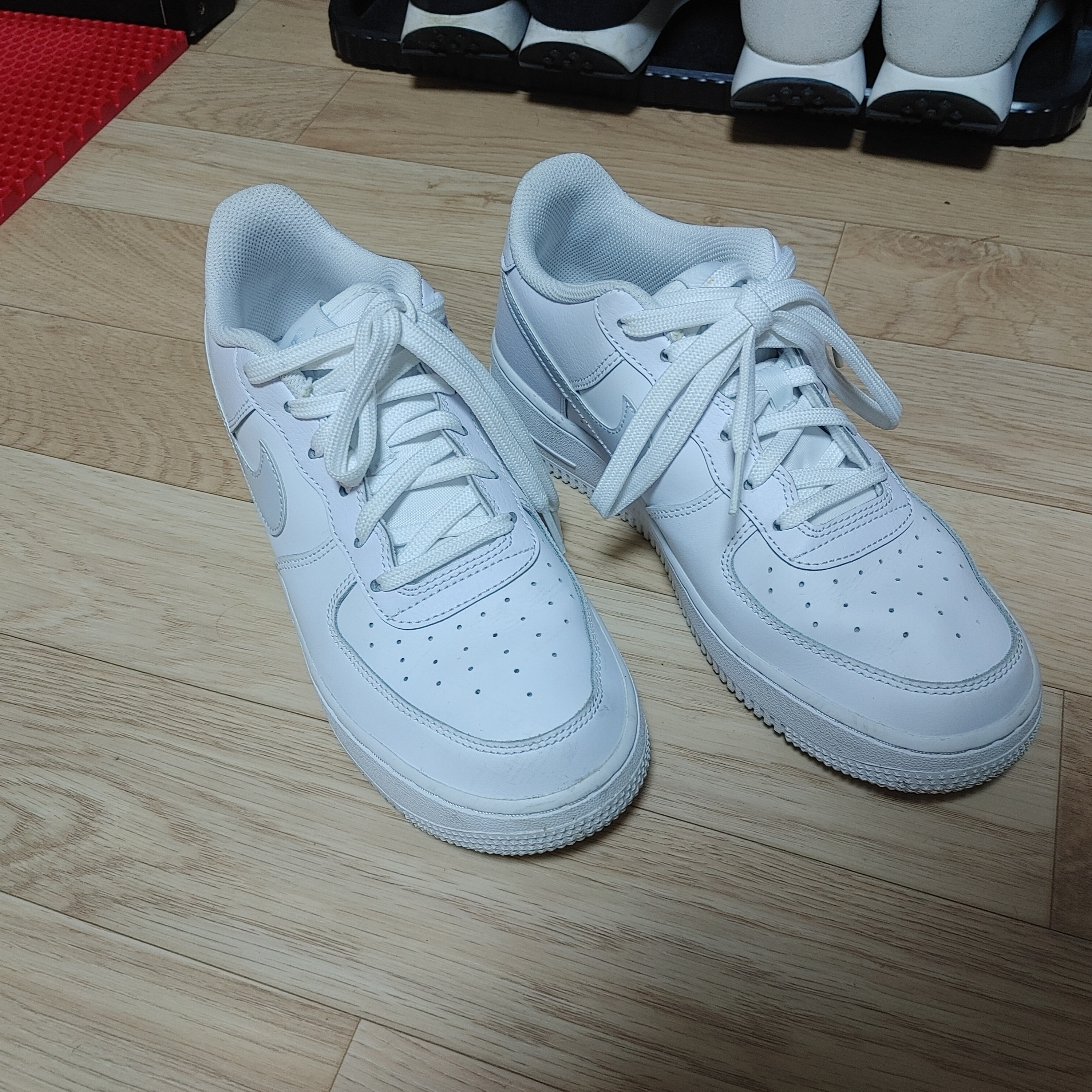 (GS) Nike Air Force 1 White Aura 착용 스타일