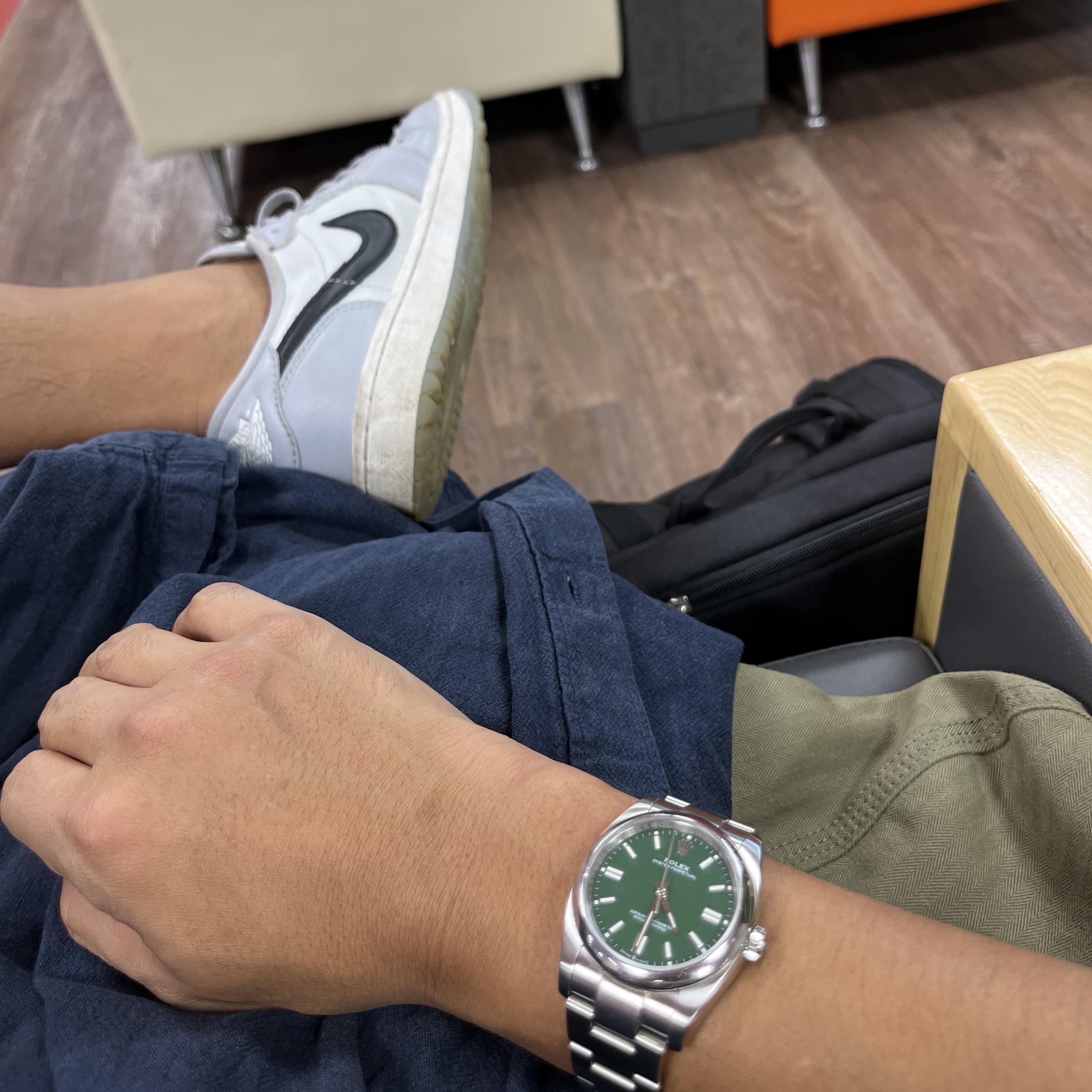 Rolex Oyster Perpetual 36mm 126000 Green Oyster 착용 스타일