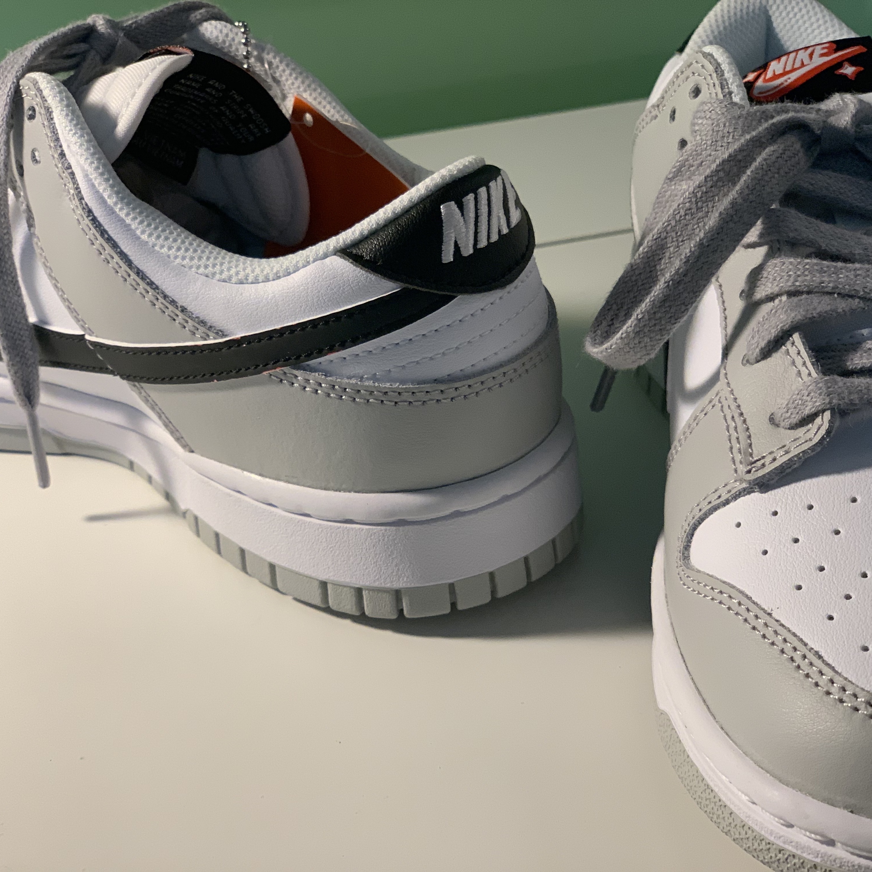 Nike Dunk Low Retro SE Jackpot Grey Fog 착용 스타일 - 3
