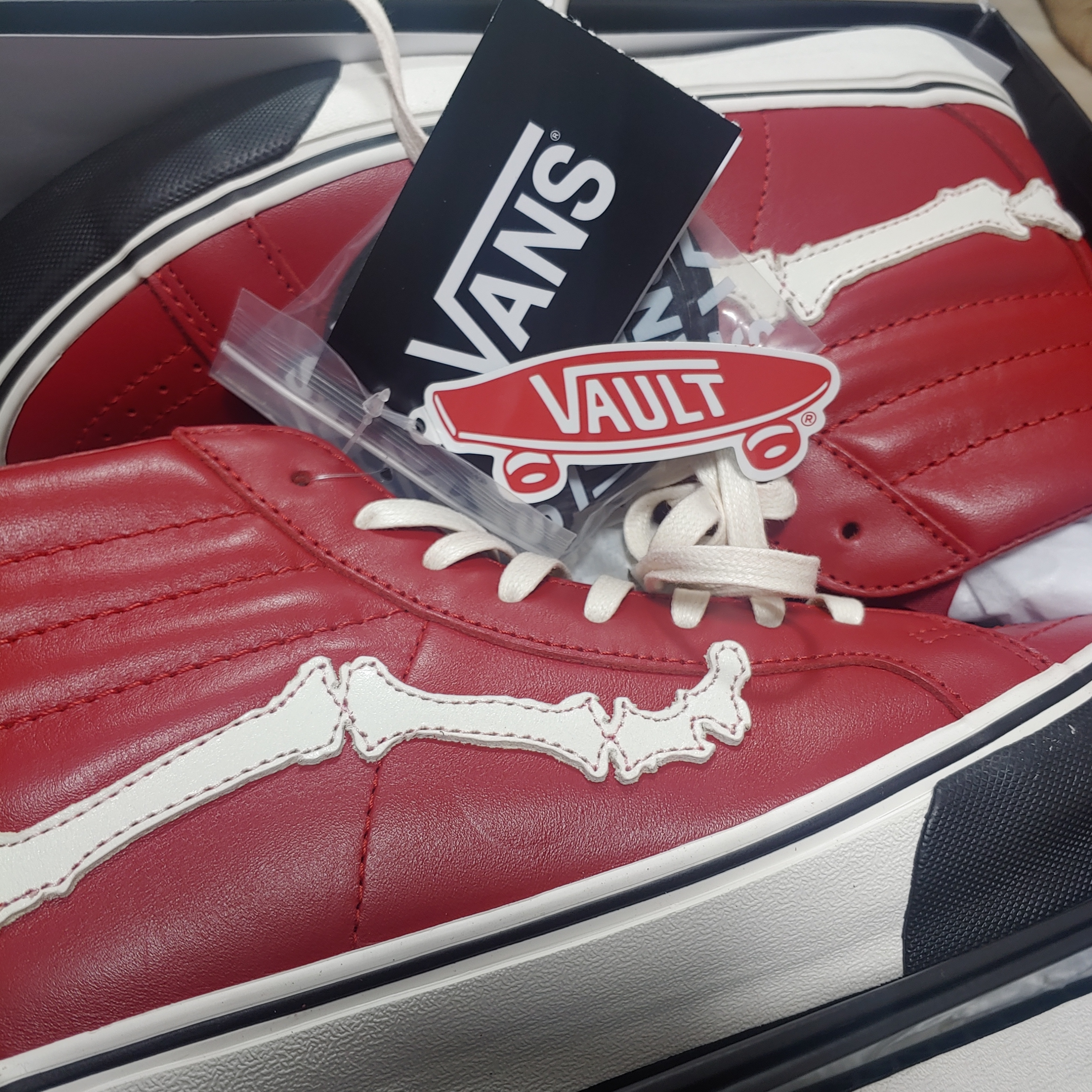 Vans Vault x Blends Sk8-Hi Reissue Zip VLT LX Chili Pepper 착용 스타일