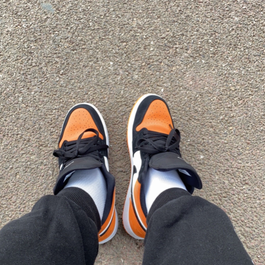 Jordan 1 Low Shattered Backboard 착용 스타일 - 1