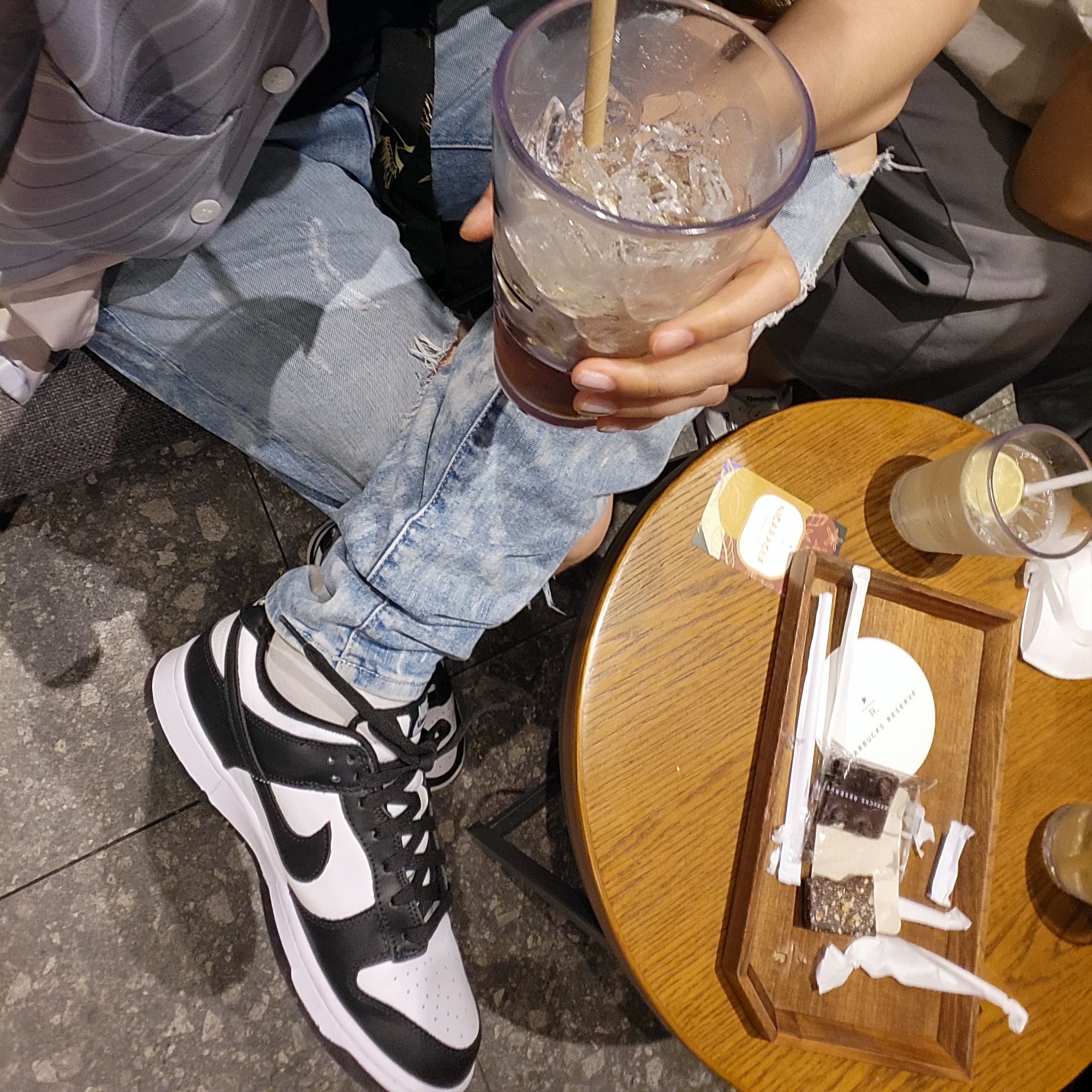 Nike Dunk Low Retro Black 착용 스타일 - 1