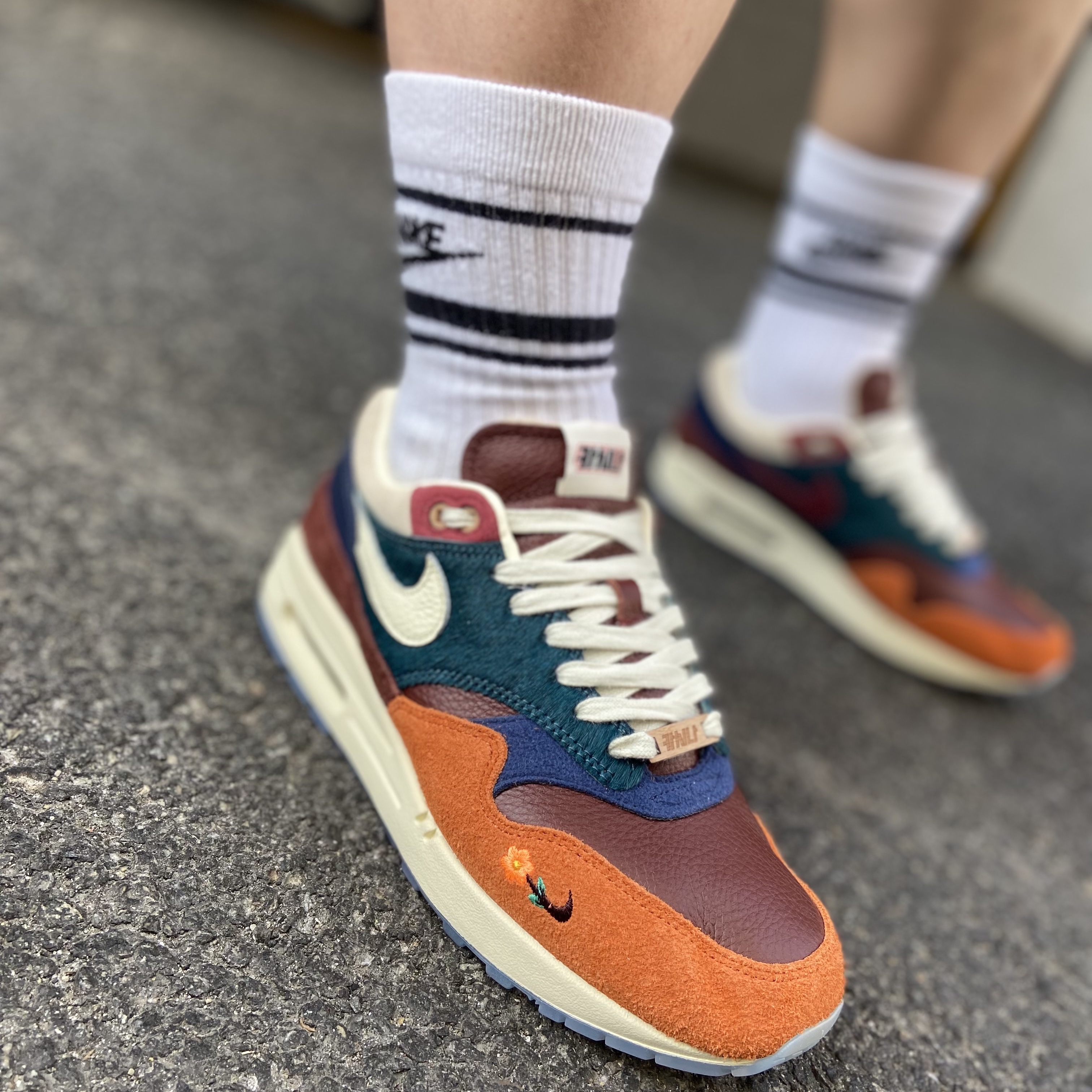 Nike x Kasina Air Max 1 SP Won-Ang Orange 착용 스타일 - 4