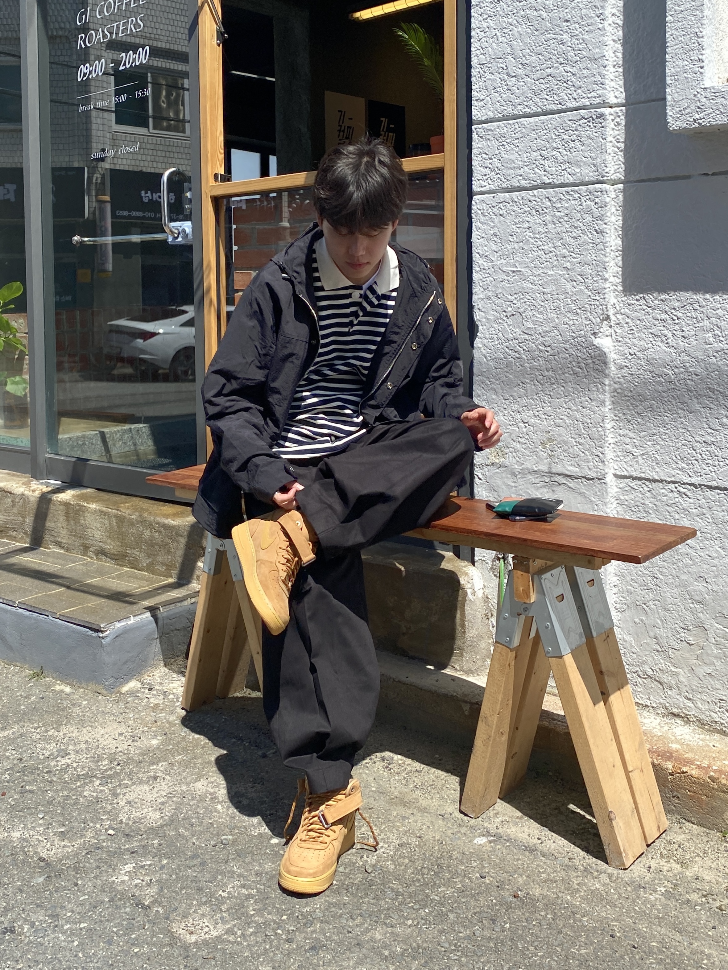 Nike Air Force 1 Mid '07 WB Flax 착용 스타일