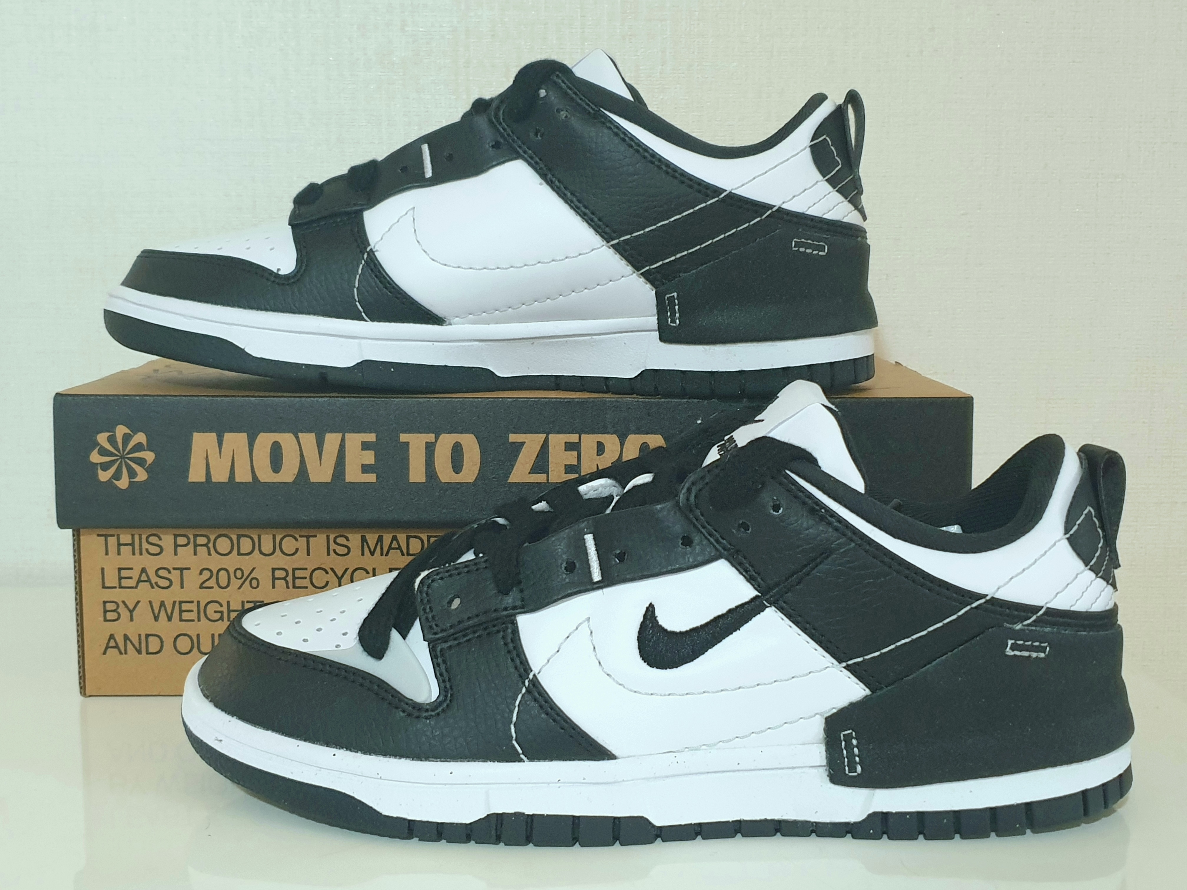 (W) Nike Dunk Low Disrupt 2 Black White 착용 스타일 - 2