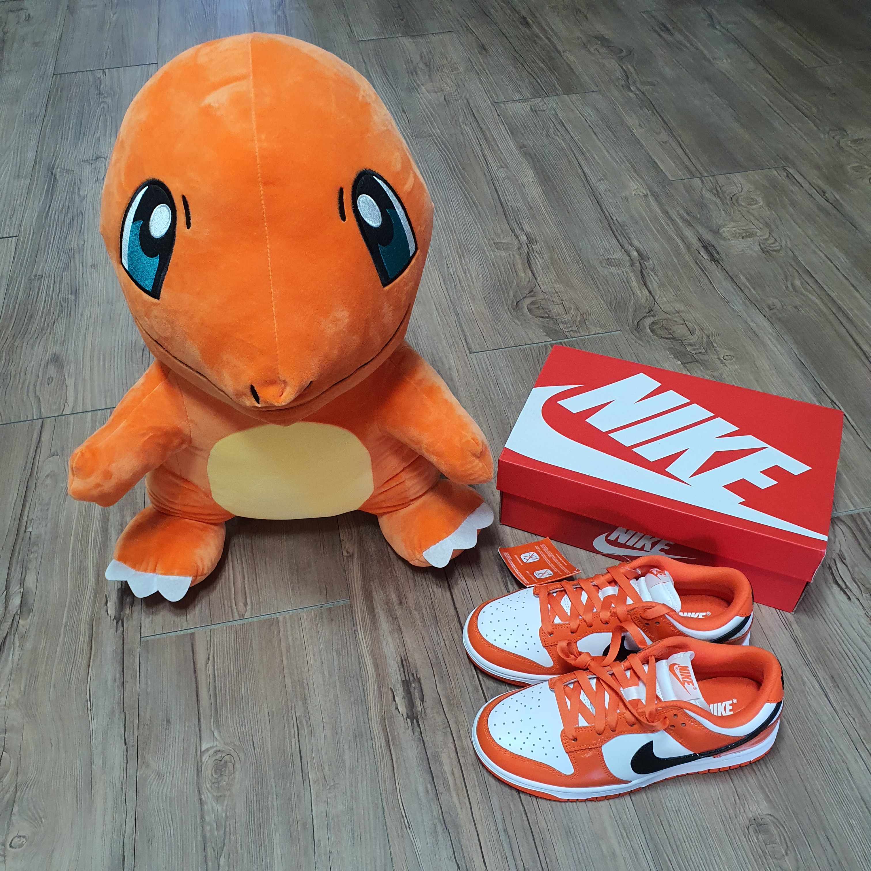 (W) Nike Dunk Low Essential Brilliant Orange 착용 스타일