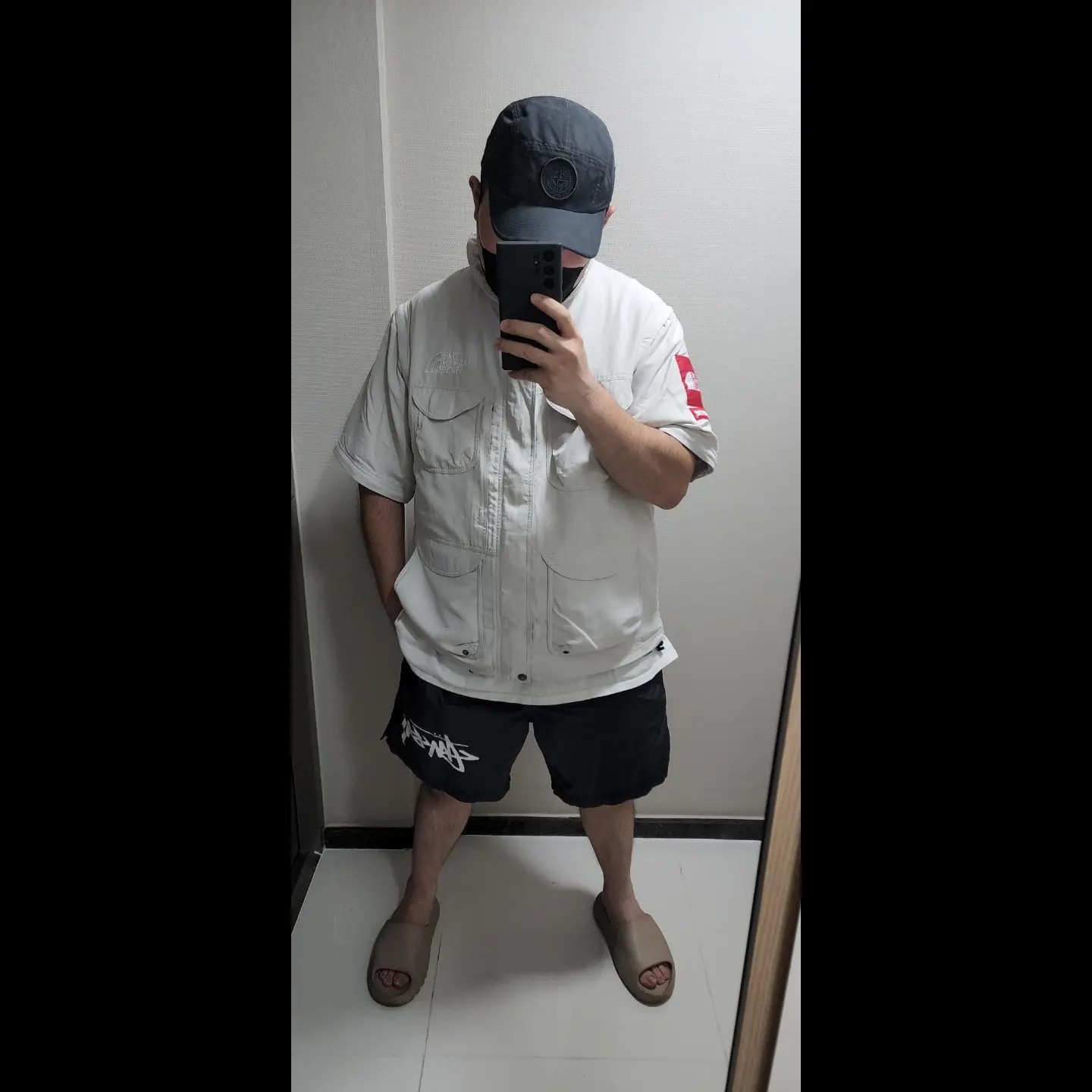 Nike Heritage 86 Futura Washed Cap Light Bone, Supreme x The North Face Trekking Convertible Jacket Stone - 22SS 착용 스타일 - 2