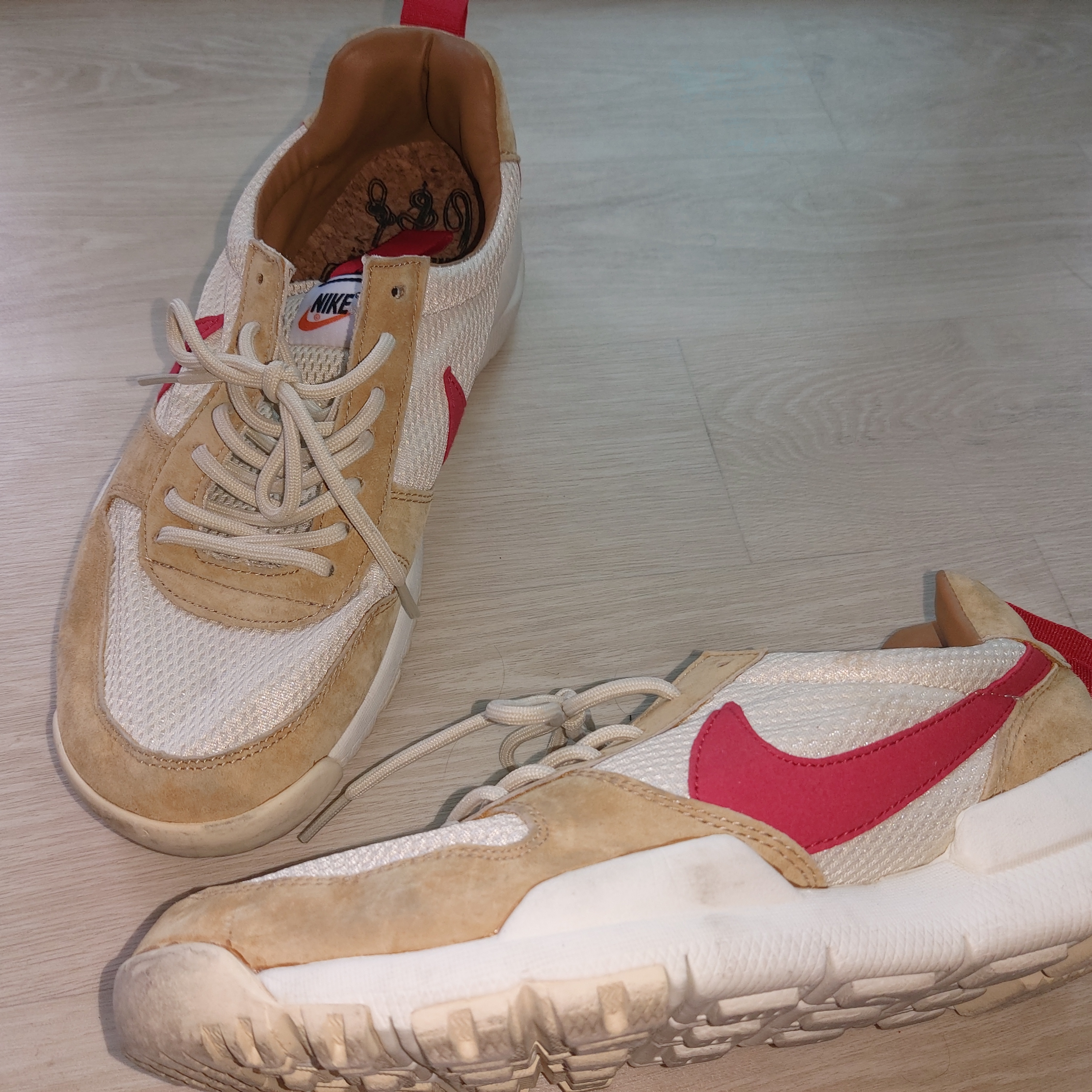 Nike x Tom Sachs Mars Yard Shoe 2.0 Space Camp 착용 스타일 - 1