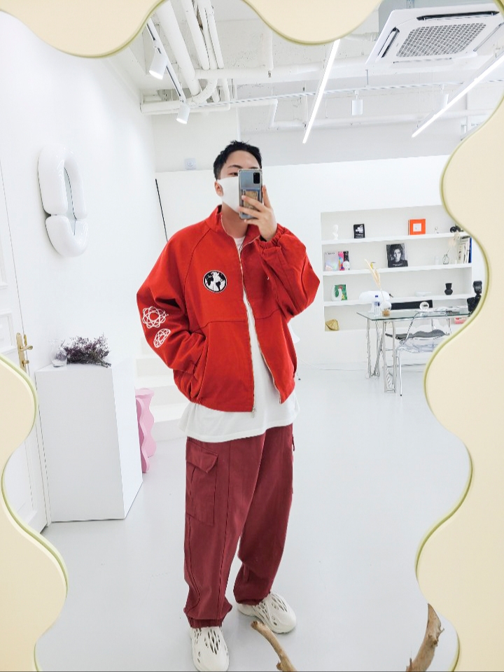 Adidas Yeezy Foam RNNR Ararat 착용 스타일 - 1