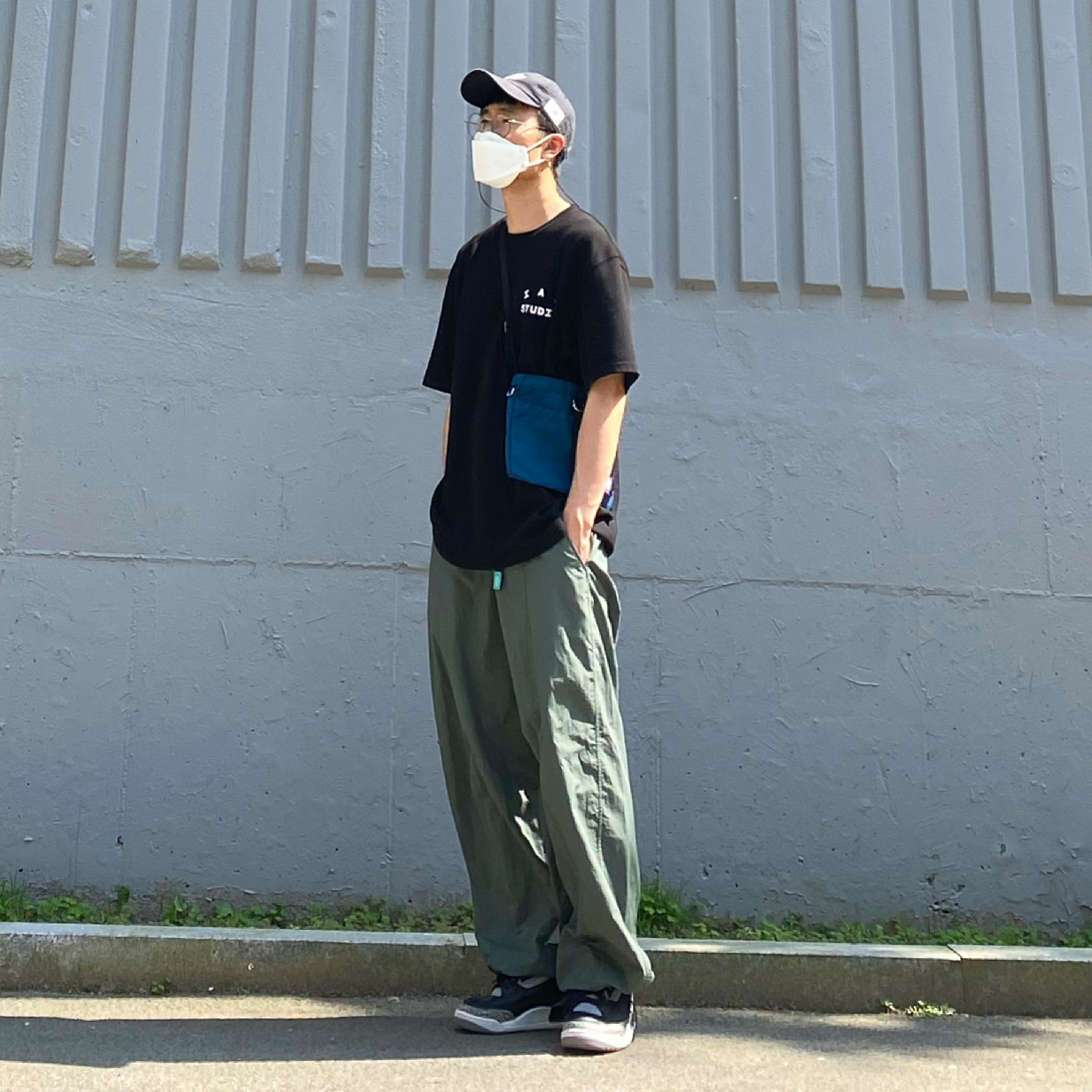 Jordan 3 Retro OG Black Cement 2018, IAB Studio T-Shirt Black 착용 스타일