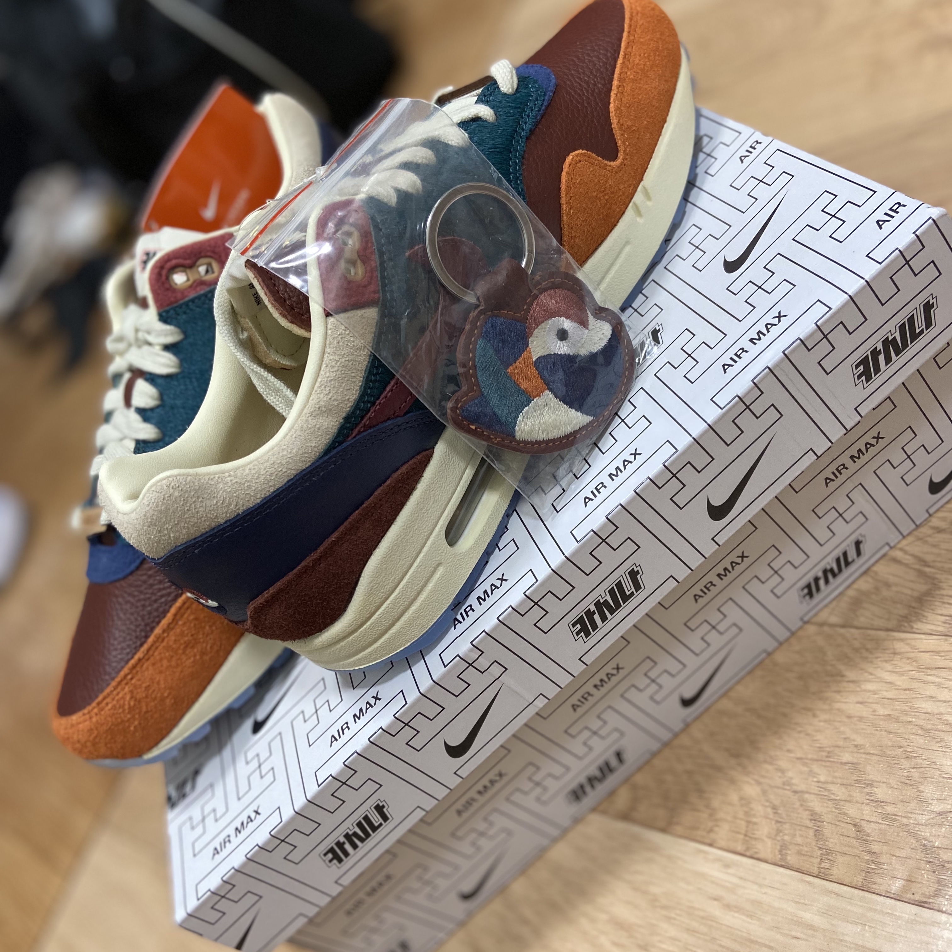 Nike x Kasina Air Max 1 SP Won-Ang Orange 착용 스타일 - 1