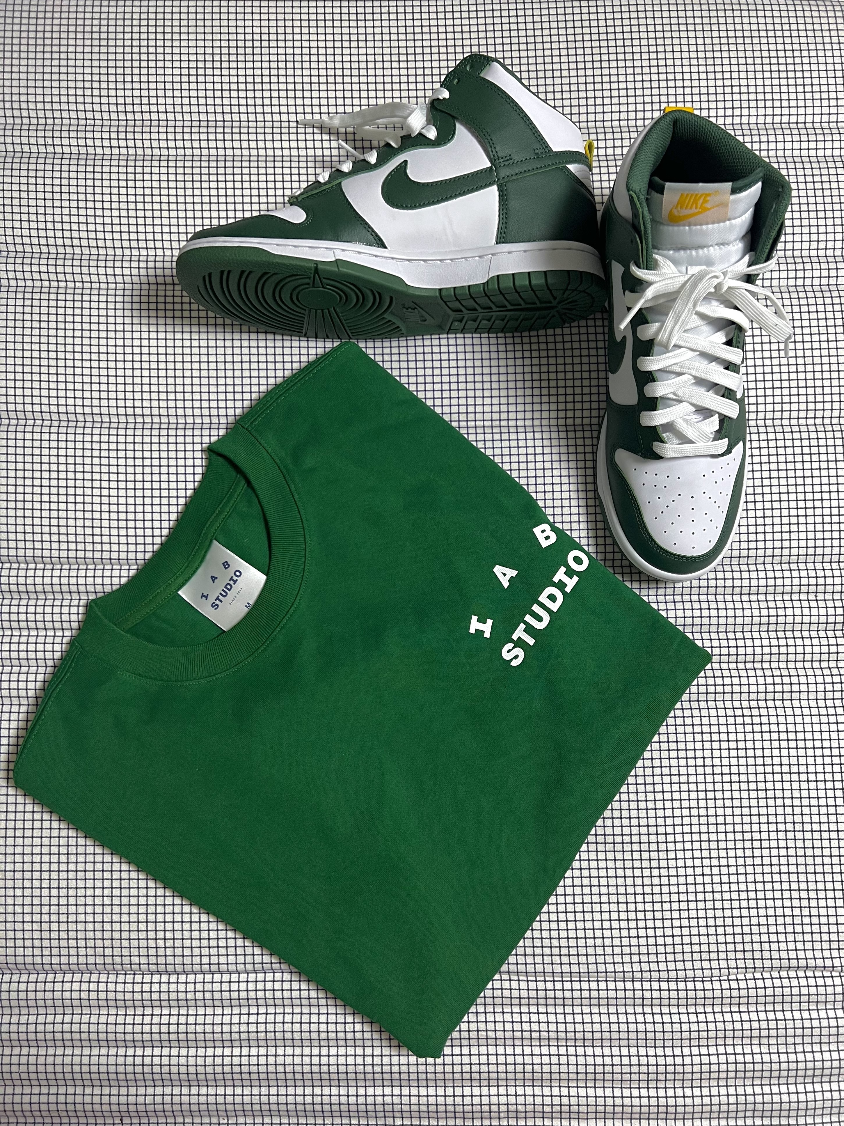 Nike Dunk High Retro Noble Green, IAB Studio T-Shirt Green - 22FW 착용 스타일