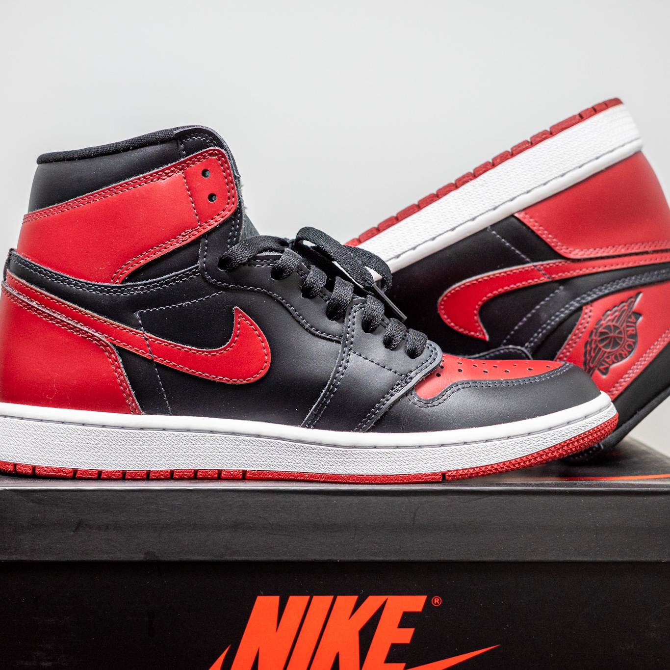Jordan 1 Retro High OG Patent Bred 착용 스타일 - 1