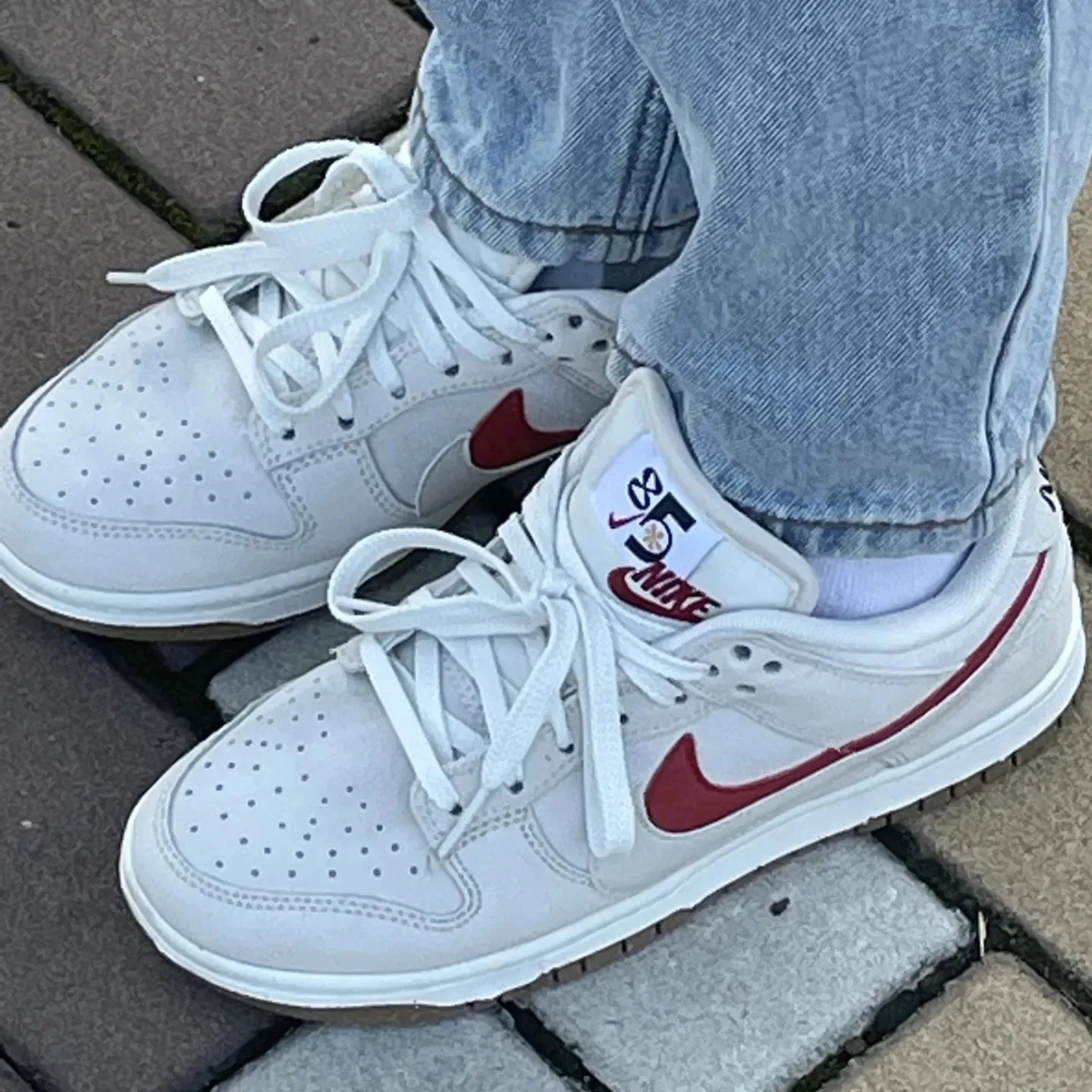 (W) Nike Dunk Low SE 85 Cinnabar 착용 스타일