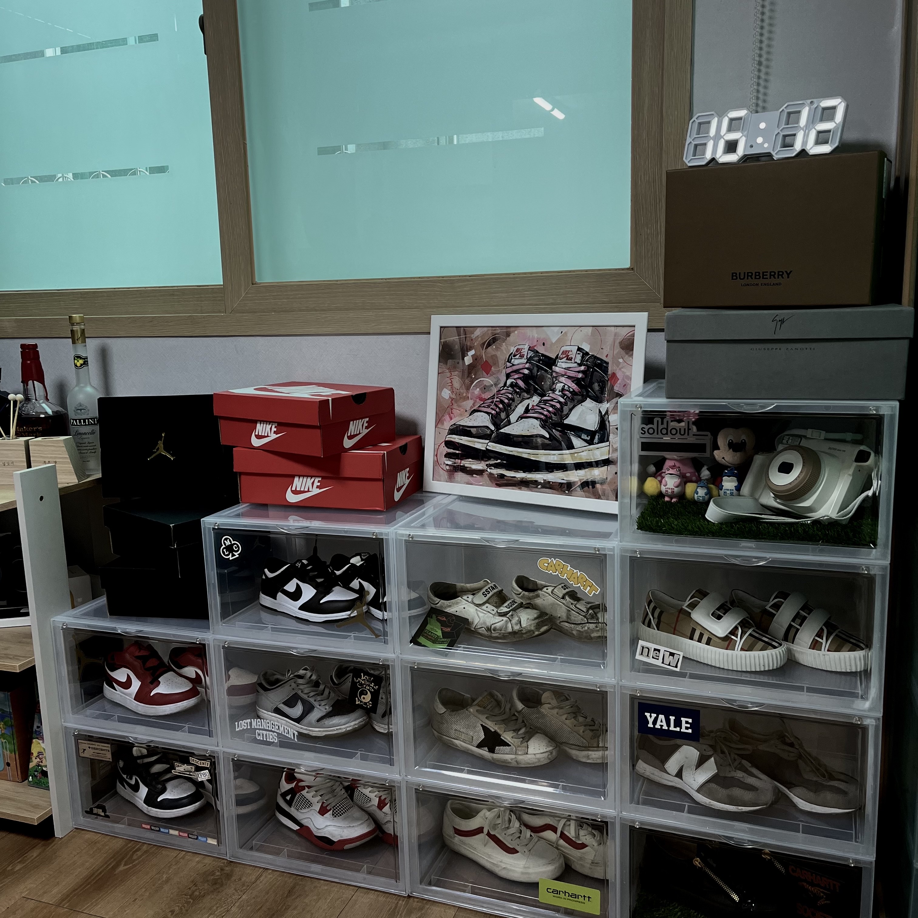 (Kids) Golden Goose Old School All-White Sneakers, (W) Golden Goose Superstar Gray Code Sneakers 착용 스타일