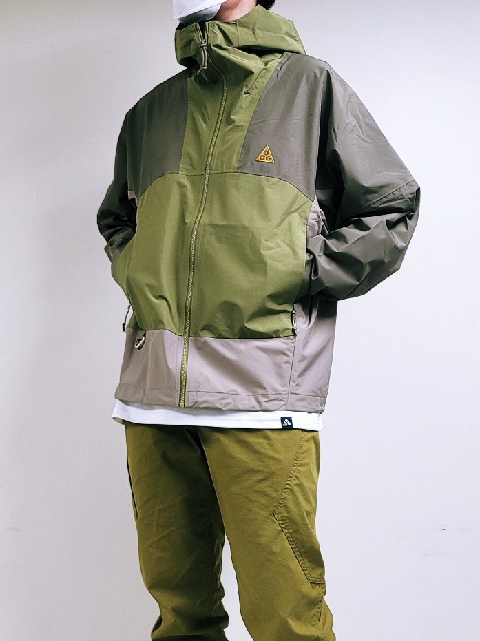 Nike ACG Storm-Fit ADV Cascade Rains Full Zip Shell Jacket Medium Olive - Asia, Jordan 1 Retro High OG Pollen 착용 스타일 - 4