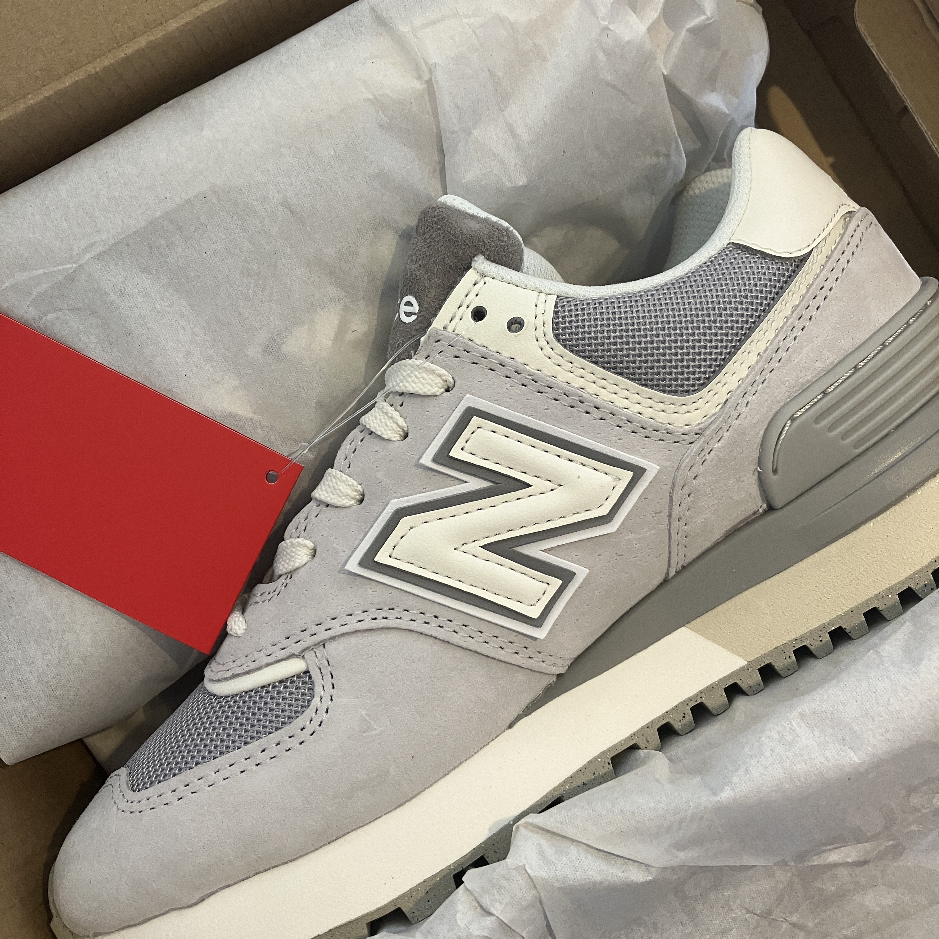 New Balance 574 Legacy Grey Sea Salt 착용 스타일