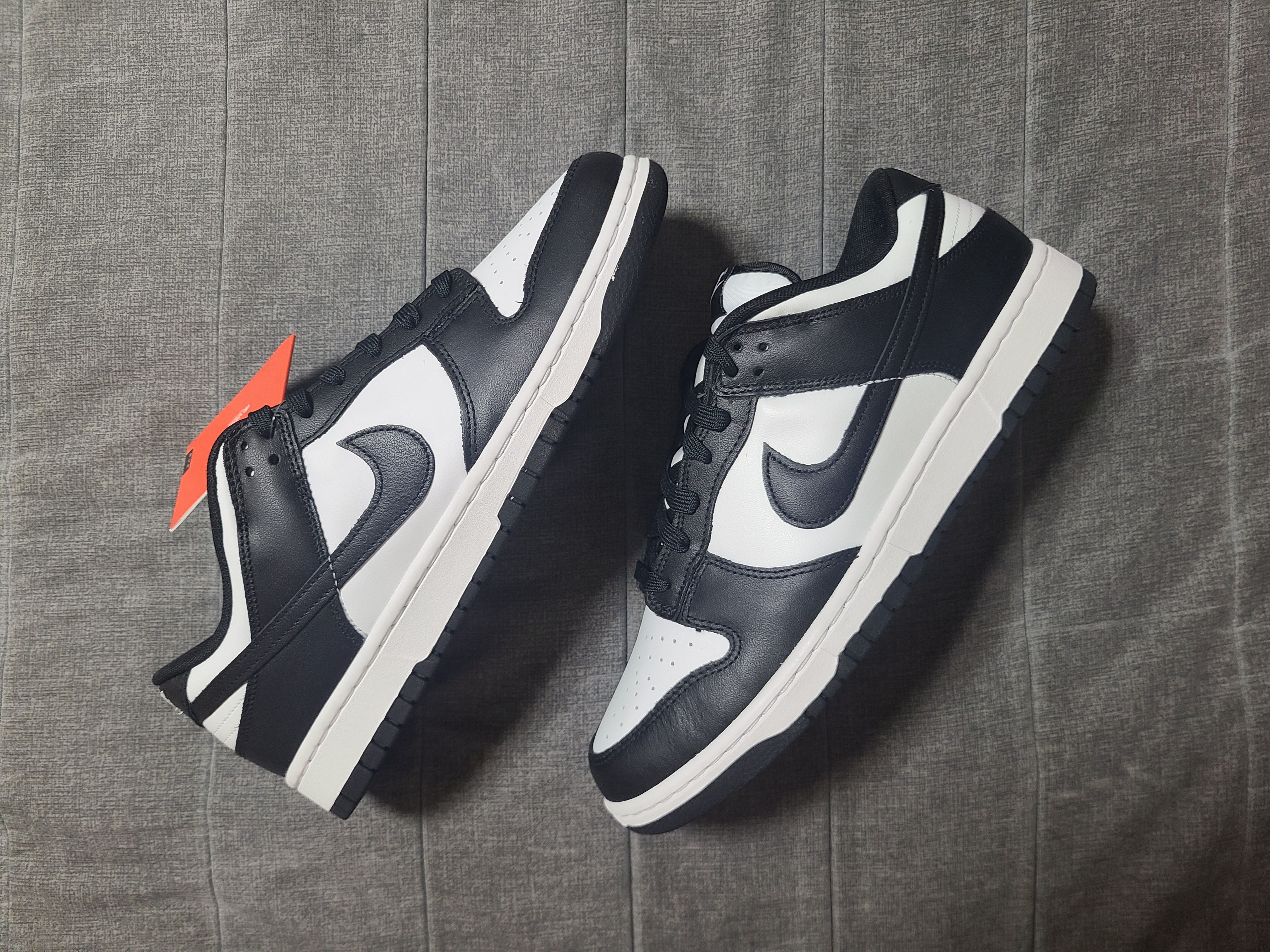 Nike Dunk Low Retro Black 착용 스타일