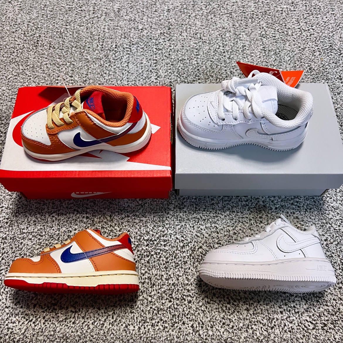 (TD) Nike Dunk Low Hot Curry and Game Royal, (TD) Nike Force 1 LE White 착용 스타일