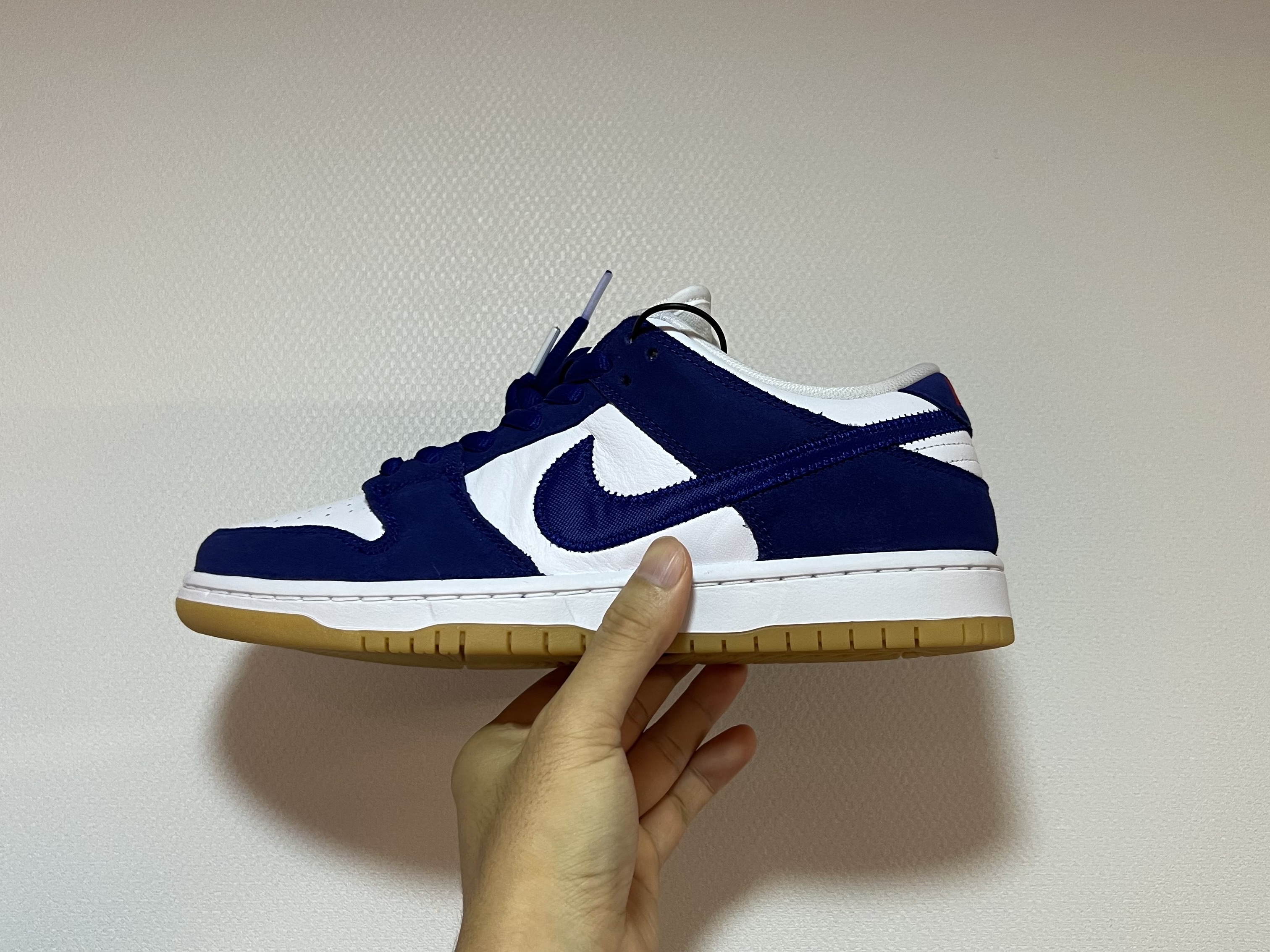 Nike SB Dunk Low Pro Premium Deep Royal Blue 착용 스타일