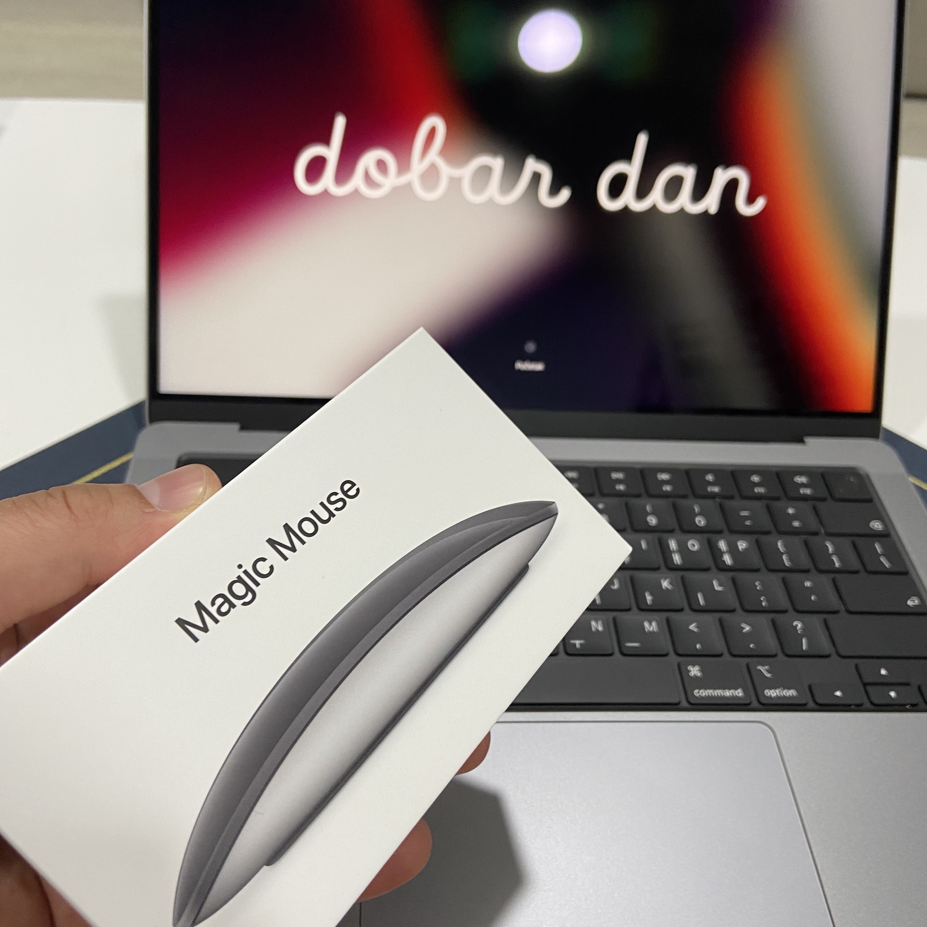Apple 2021 MacBook Pro 14 M1 Pro 8-Core 512GB SSD / 16GB RAM Space Gray (Korean Ver.) 착용 스타일
