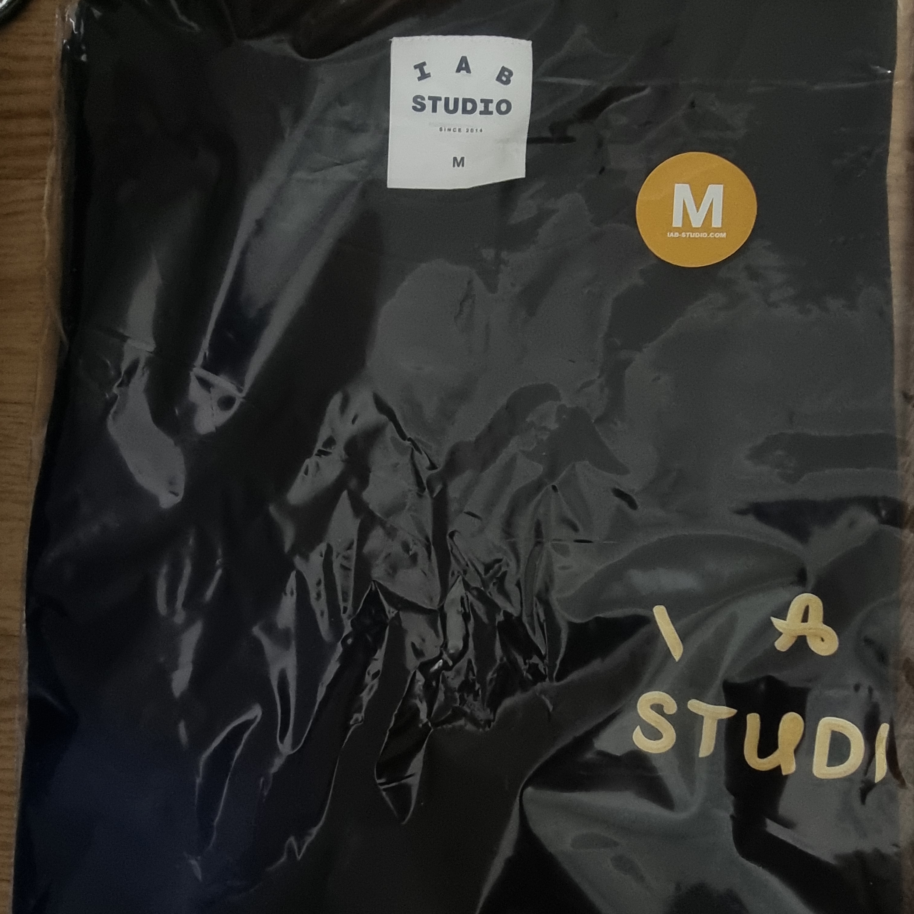 IAB Studio x Ottogi Mayonnaise 50th Anniversary T-Shirt Navy 착용 스타일