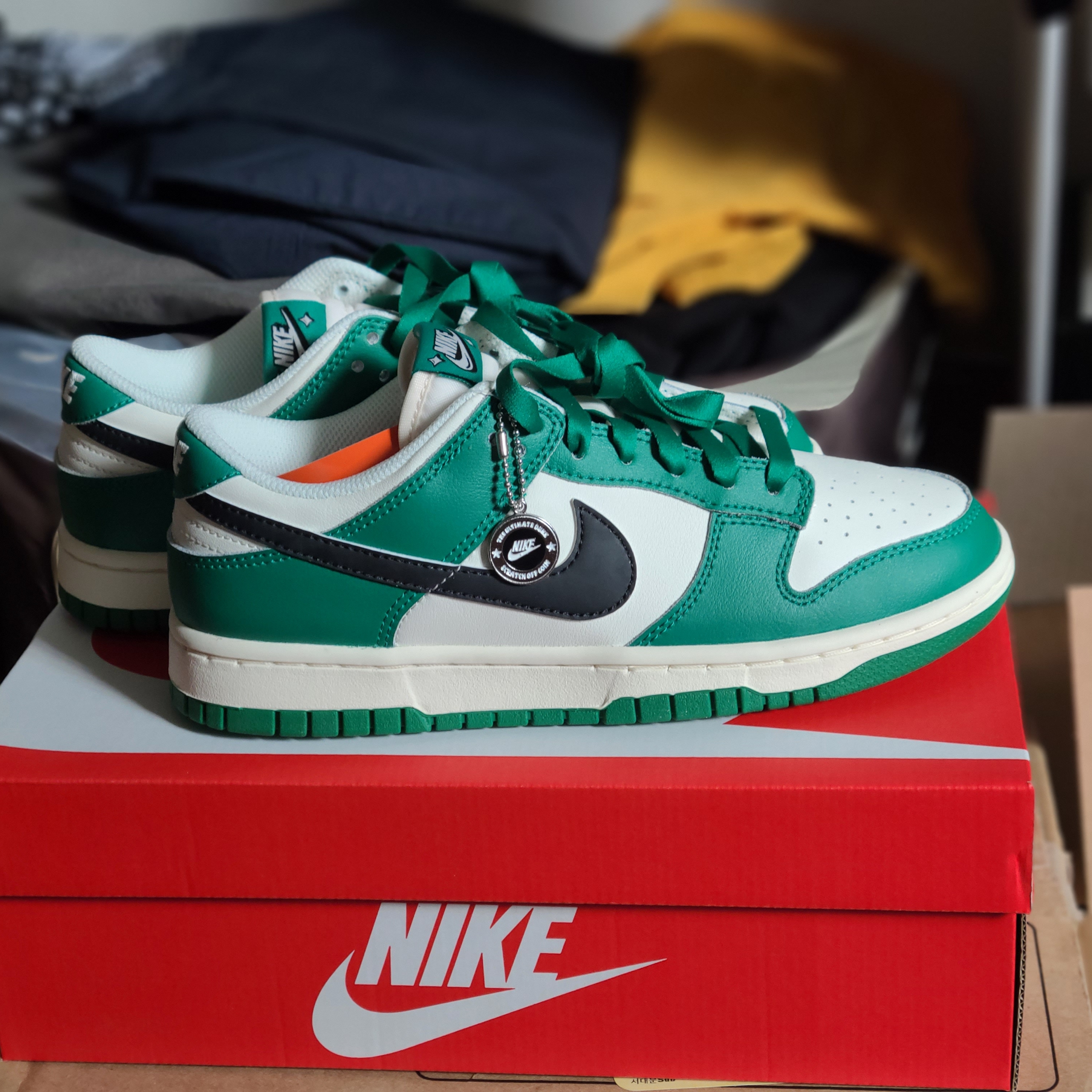 Nike Dunk Low Retro SE Jackpot Malachite 착용 스타일 - 1