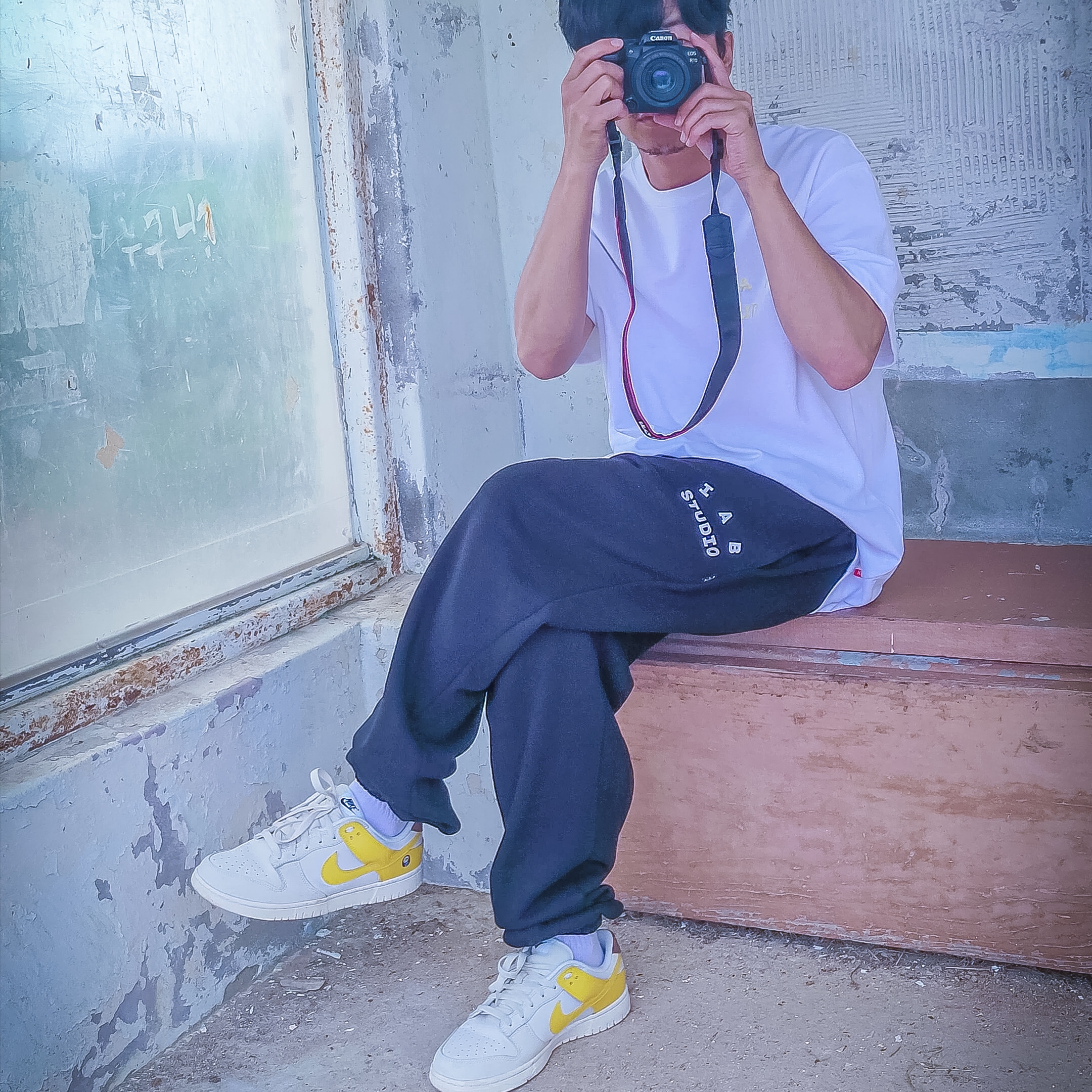 IAB Studio Sweatpants Black White - 22SS, IAB Studio x Ottogi Mayonnaise 50th Anniversary T-Shirt White 착용 스타일