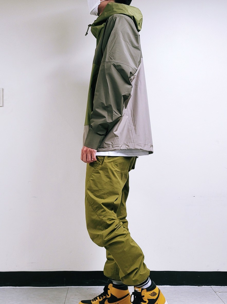 Nike ACG Storm-Fit ADV Cascade Rains Full Zip Shell Jacket Medium Olive - Asia, Jordan 1 Retro High OG Pollen 착용 스타일 - 3